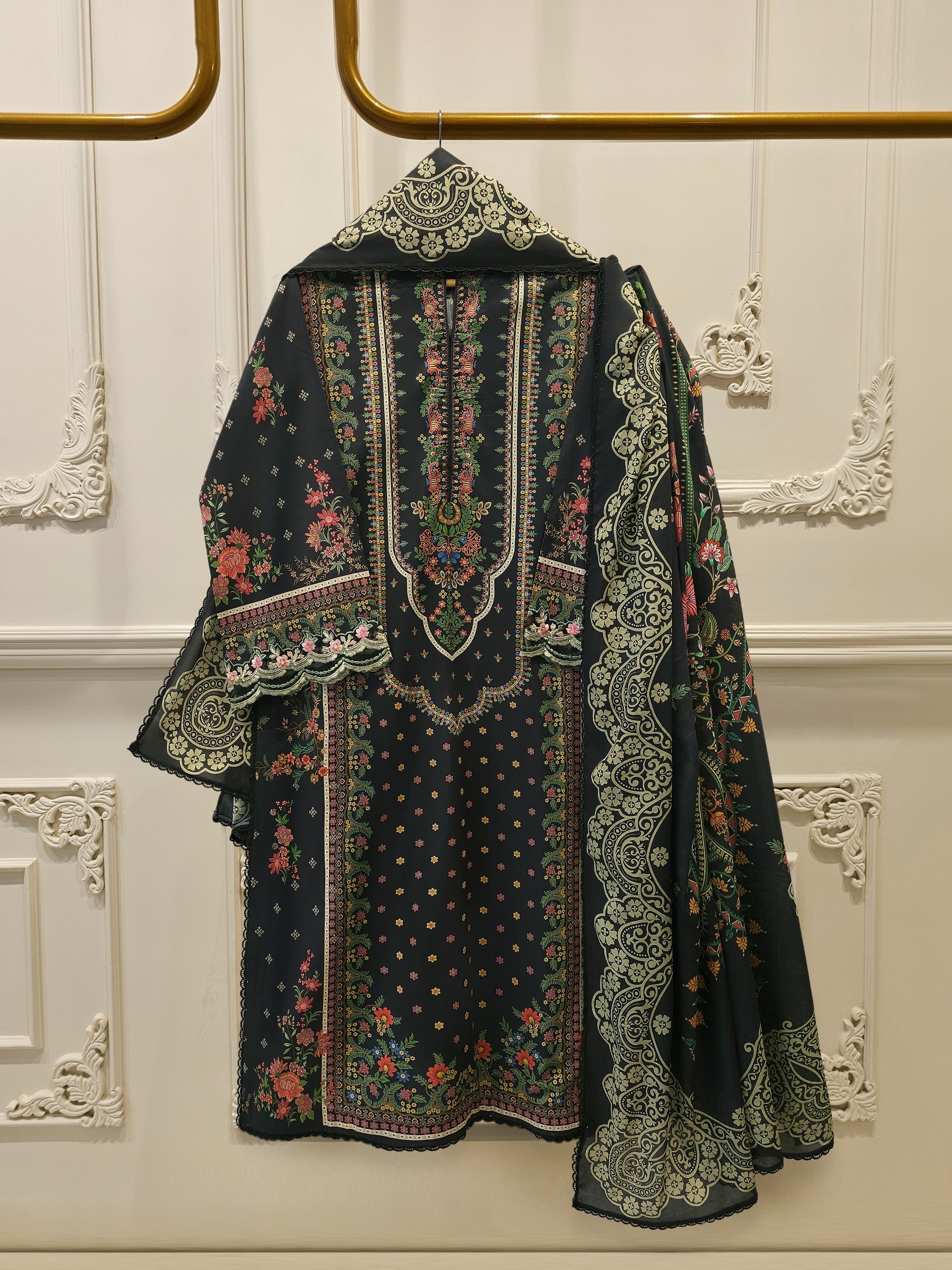 2 Piece Digital Printed Lawn Suit S115171