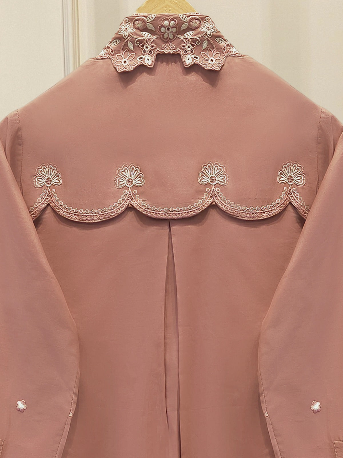 Embroidered Cambric Shirt SWS00319