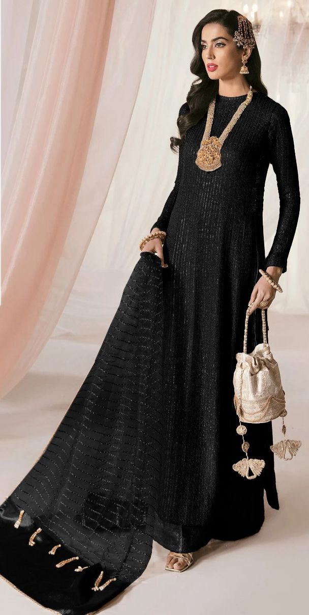 Nilofer Shahid – Ecstasy Style (Black)