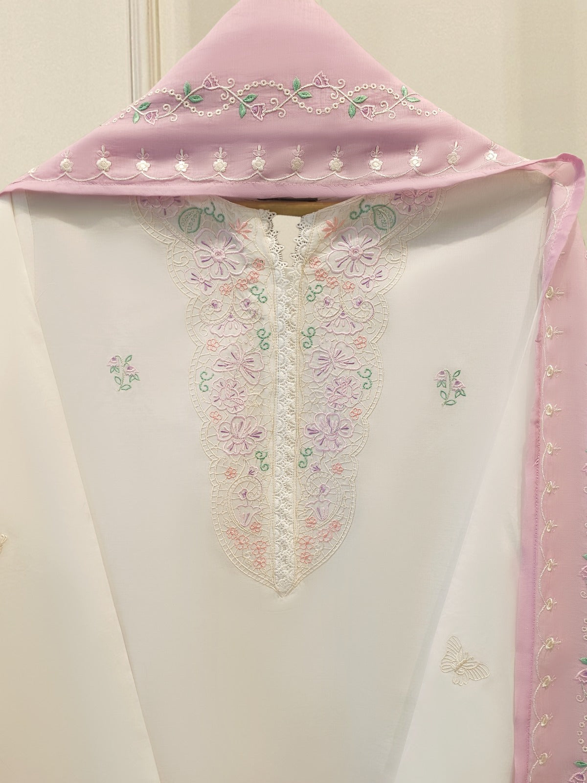 2 Piece - Embroidered Lawn Suit S112054