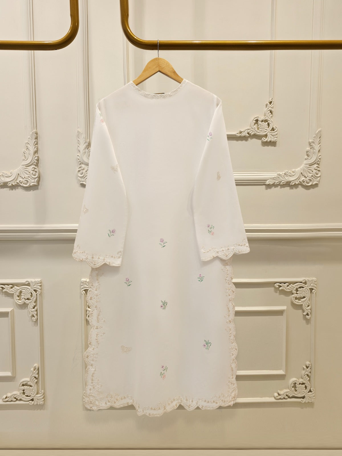 2 Piece - Embroidered Lawn Suit S112054