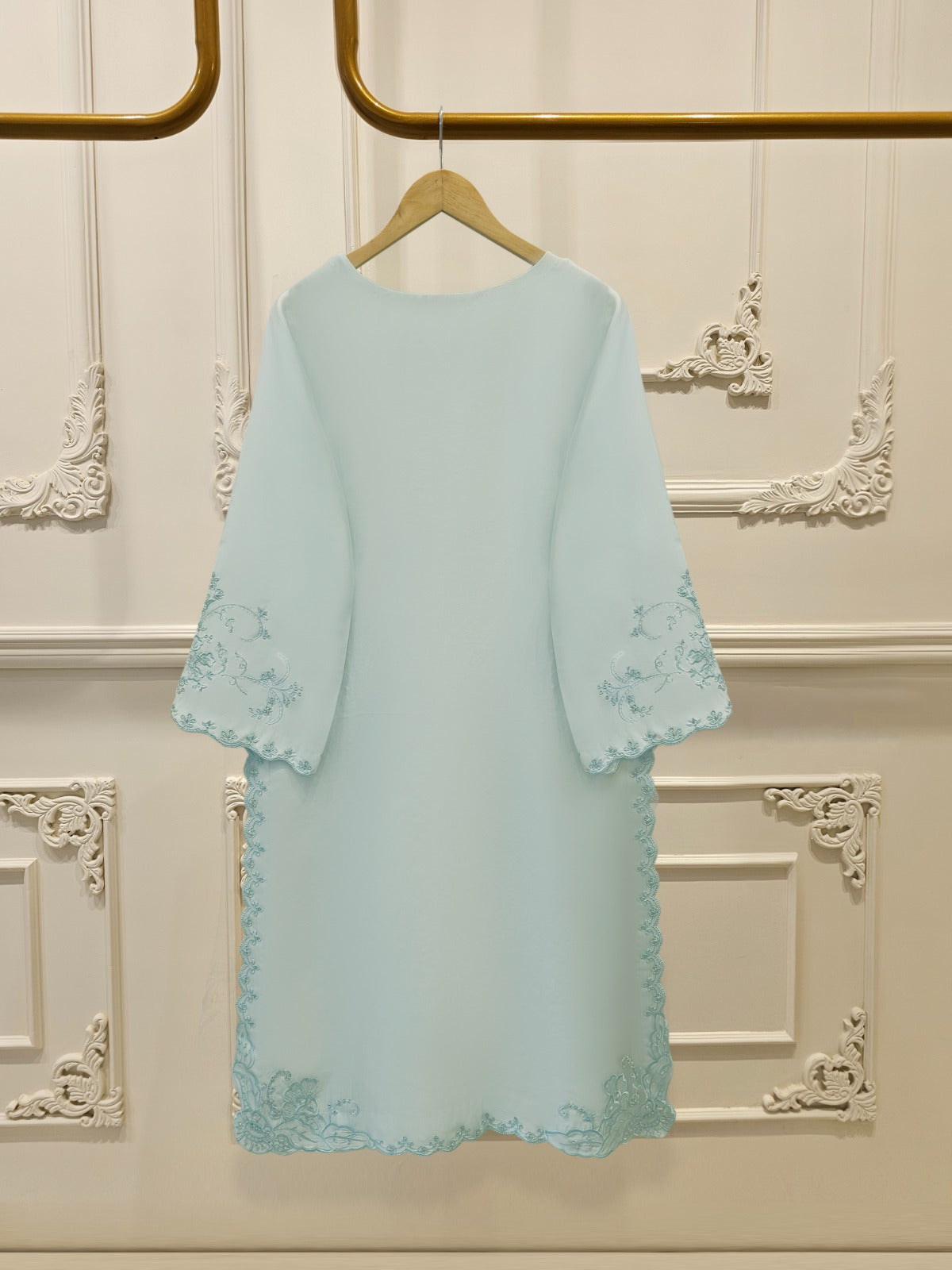 3 Piece- Pure Embroidered Sheesha Silk Suit S112012