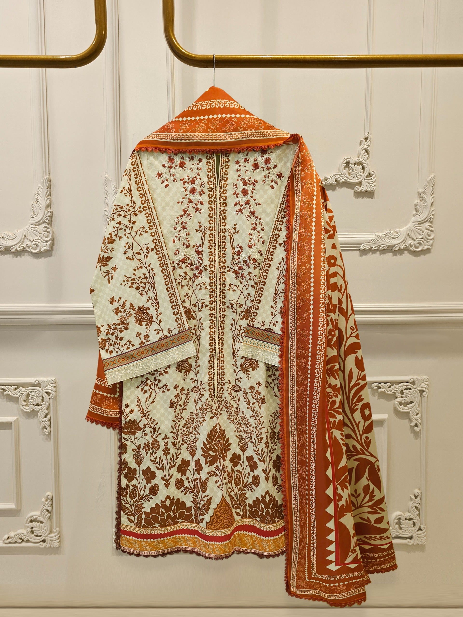 3 Piece - Embroidered Lawn Suit S112257