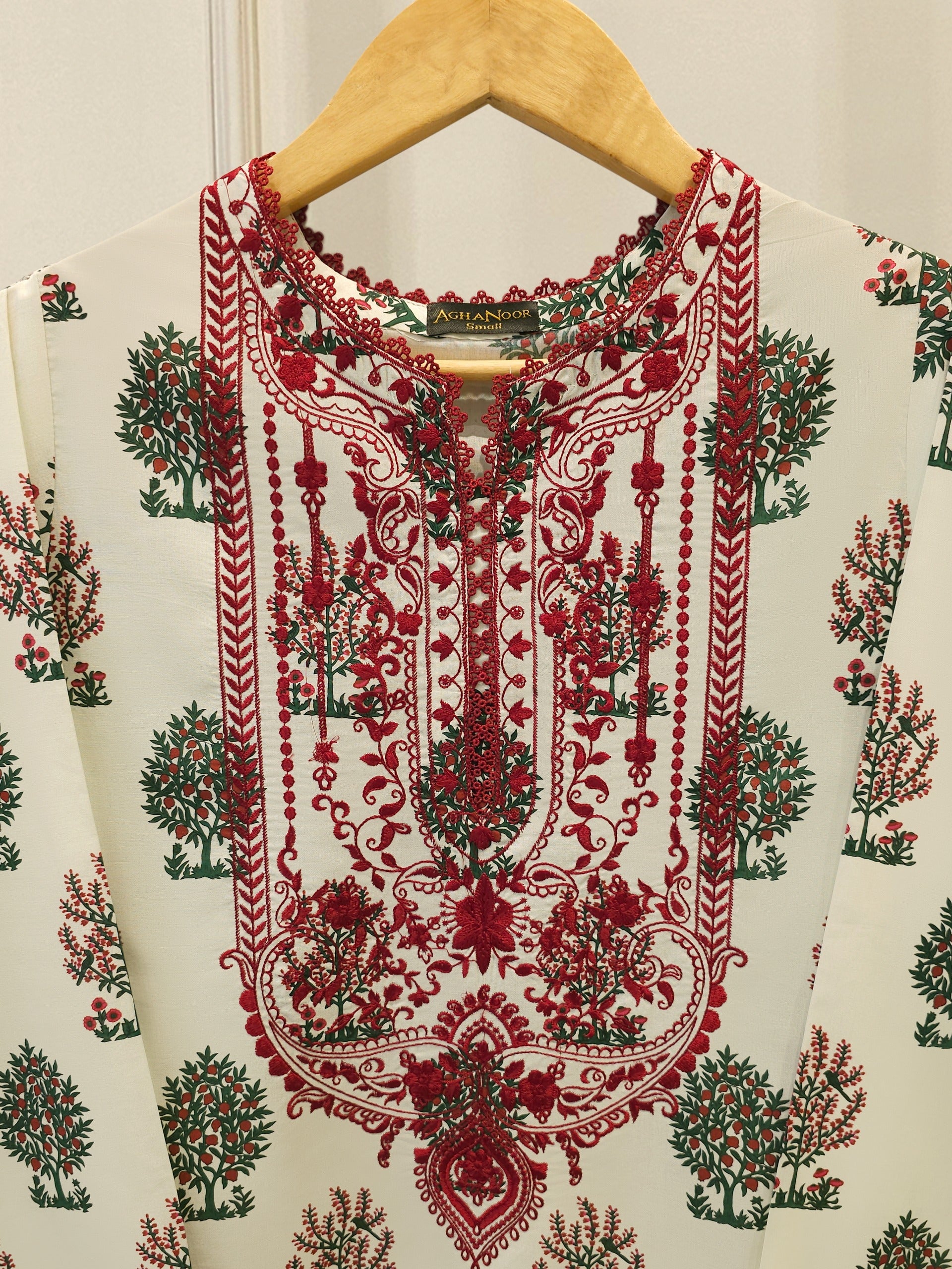 2 Piece - Embroidered Lawn Suit S112294