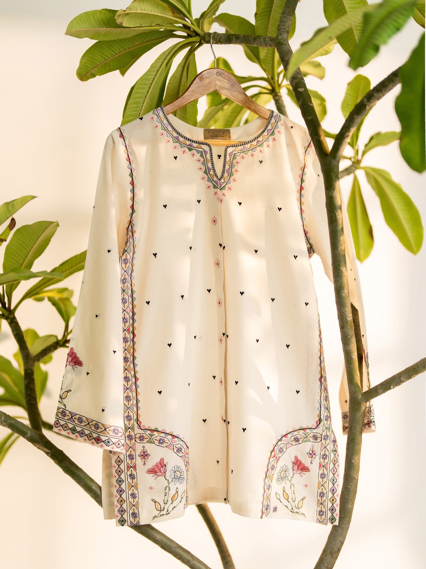https://cdn.shopify.com/s/files/1/0252/1160/0992/files/WhatsApp_Image_2025-09-25_at_7.09.54_PM.jpg?v=1758810295