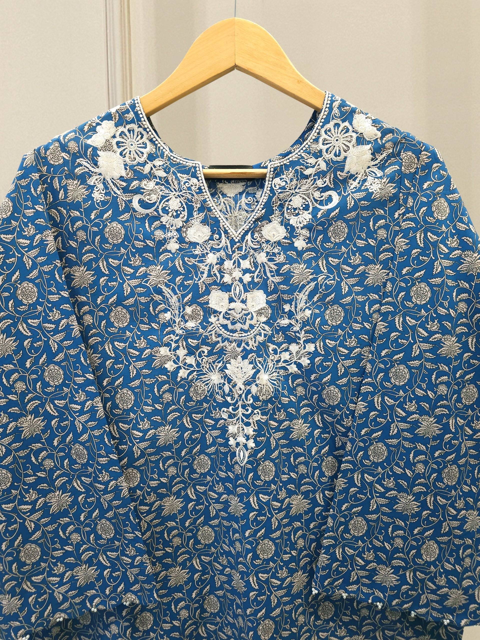 2 Piece - Embroidered Lawn Suit S112297