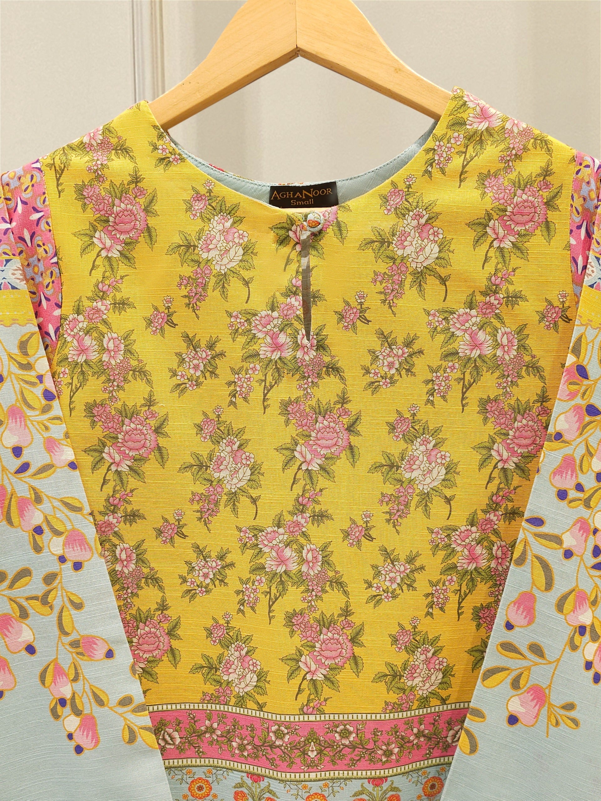 2 Piece - Digital Printed Khaddar Suit S112480