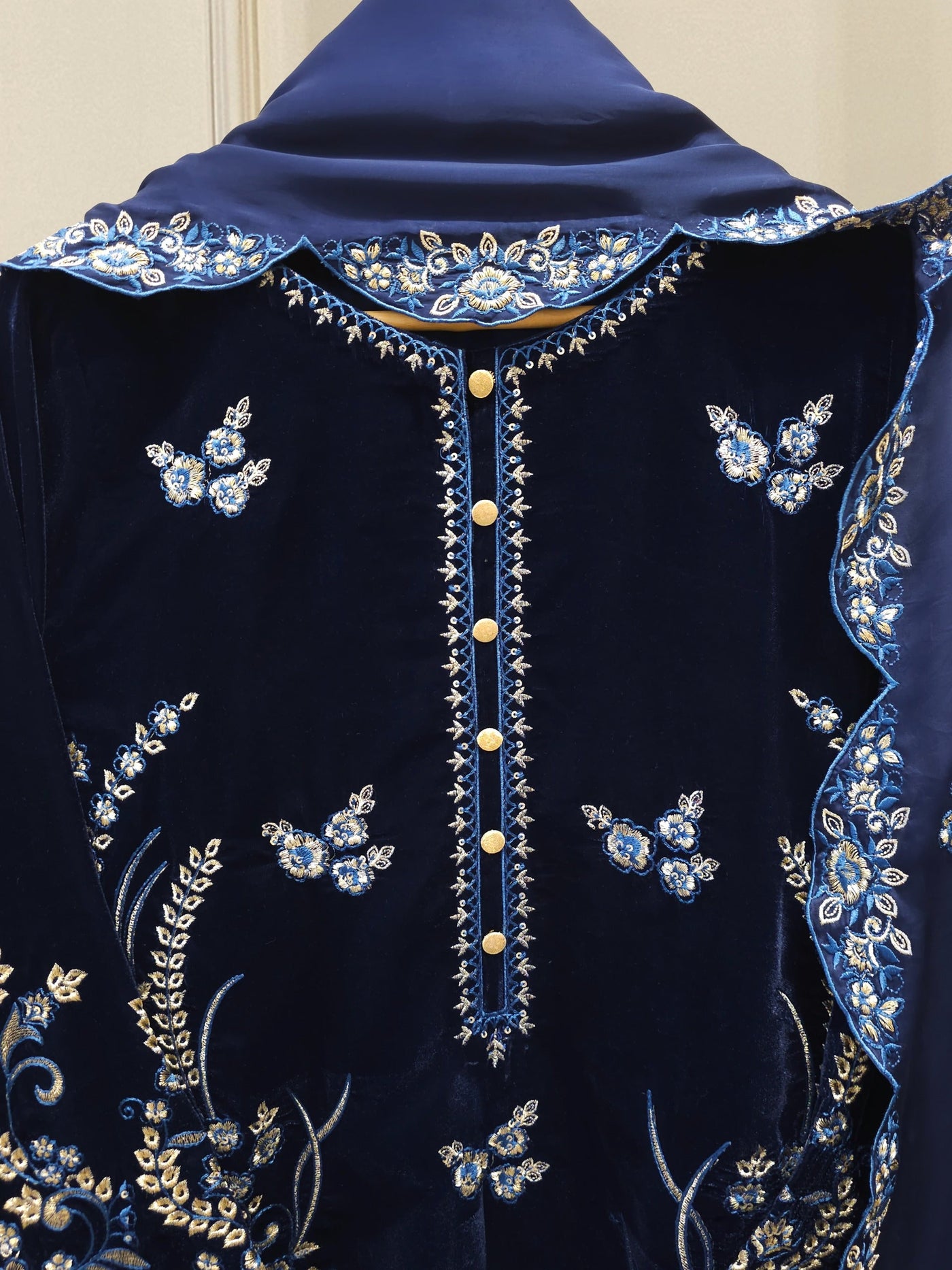 3 Piece - Embroidered Velvet Suit S112732