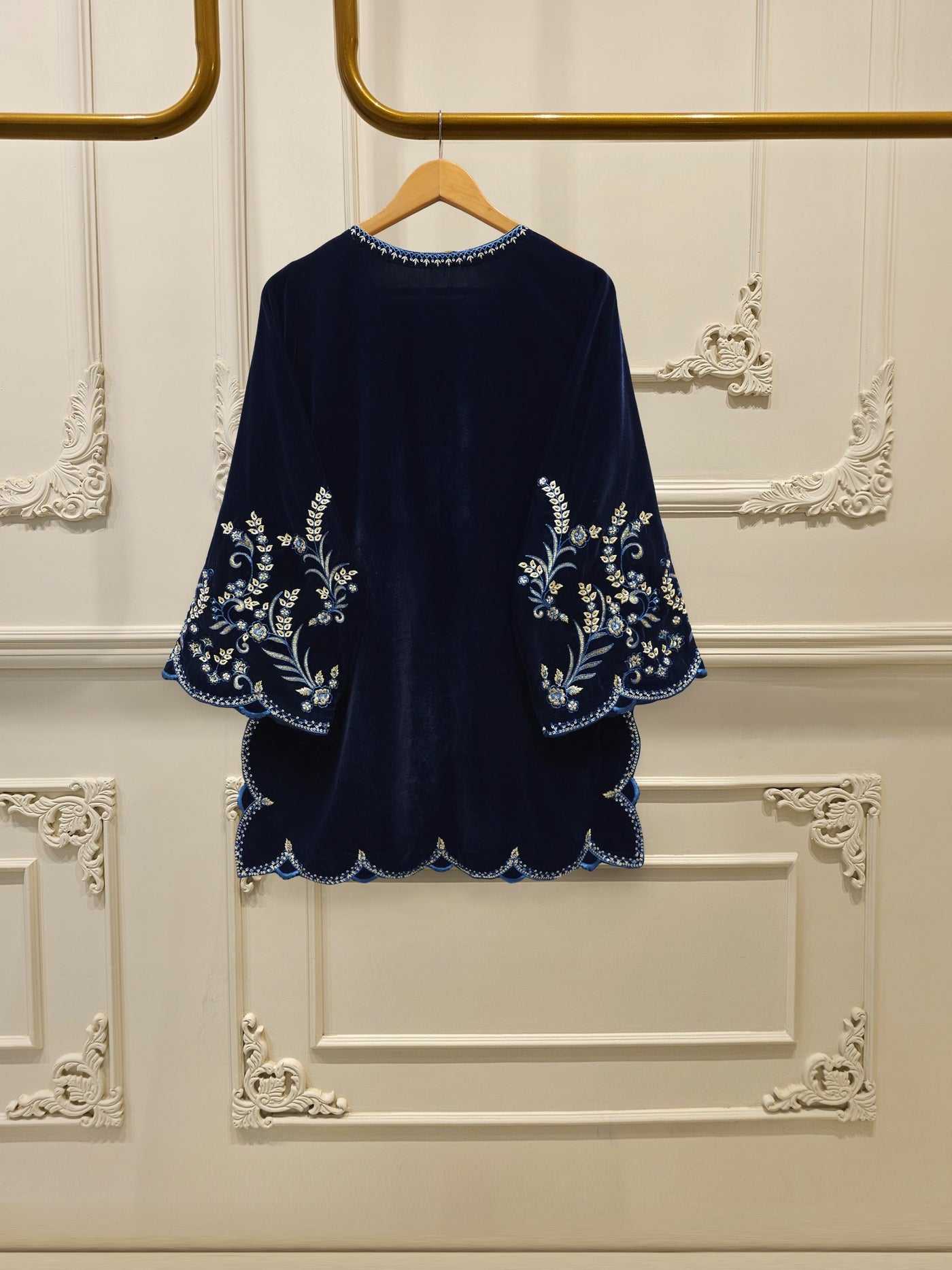 3 Piece - Embroidered Velvet Suit S112732