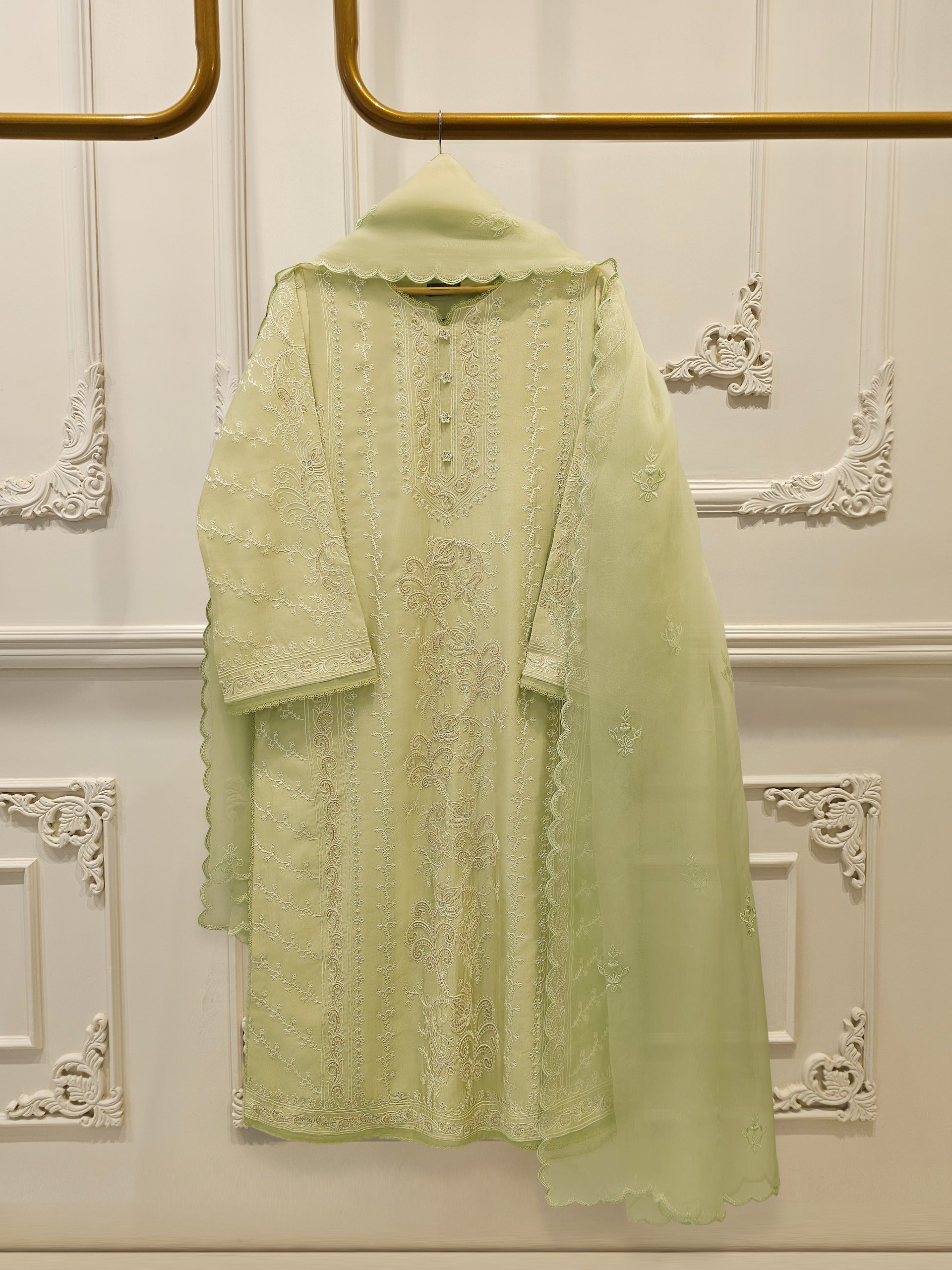 3 Piece-  Pure Embroidered Sheesha Silk Suit S112570