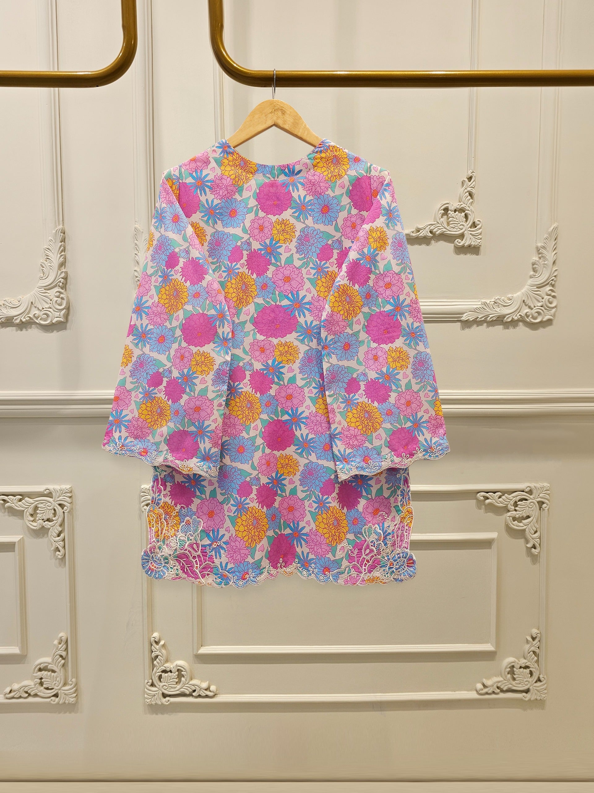 2 Piece - Digital Printed Embroidered Cambric Suit S112577