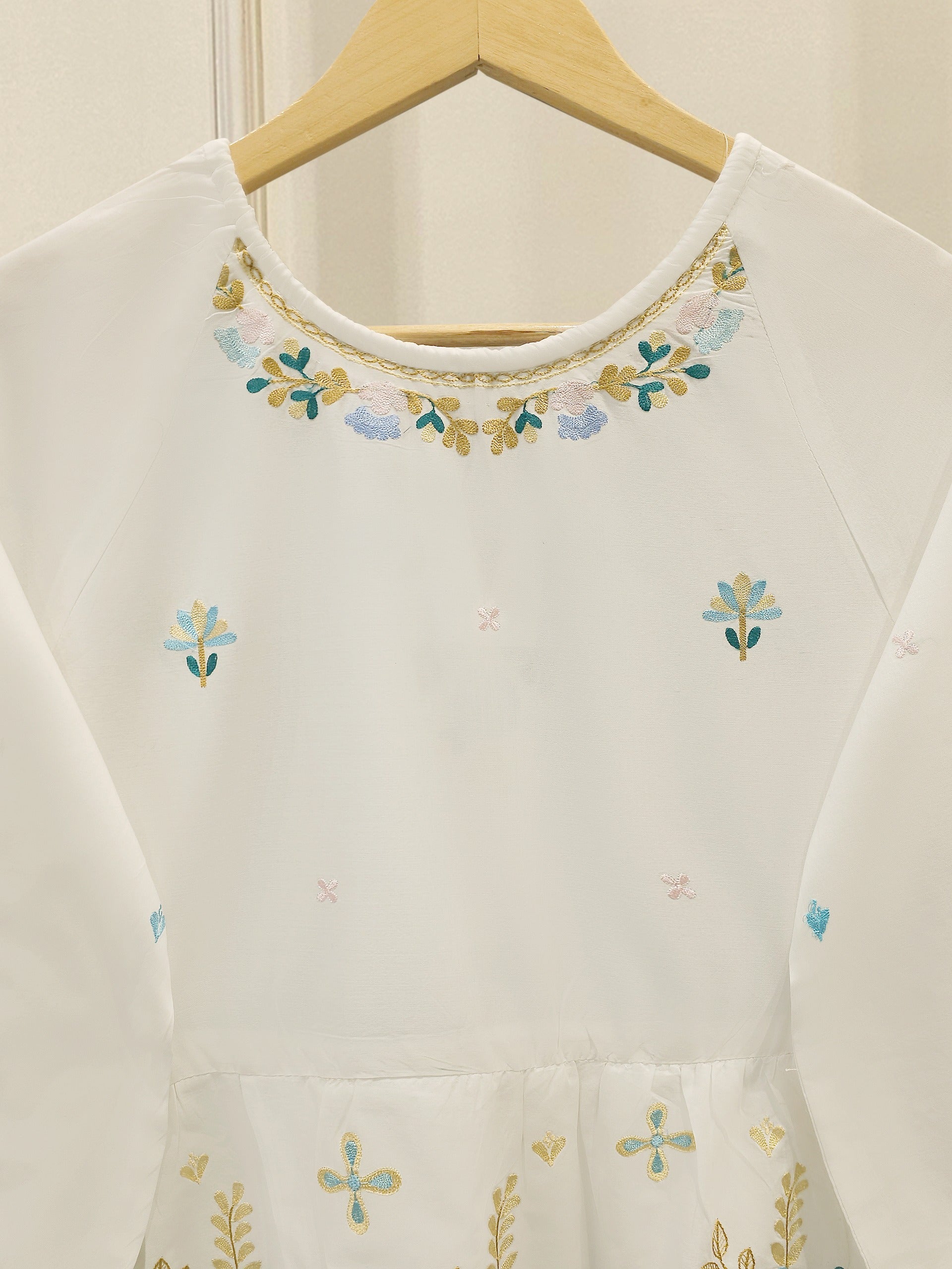 Embroidered Cambric Shirt WS00276