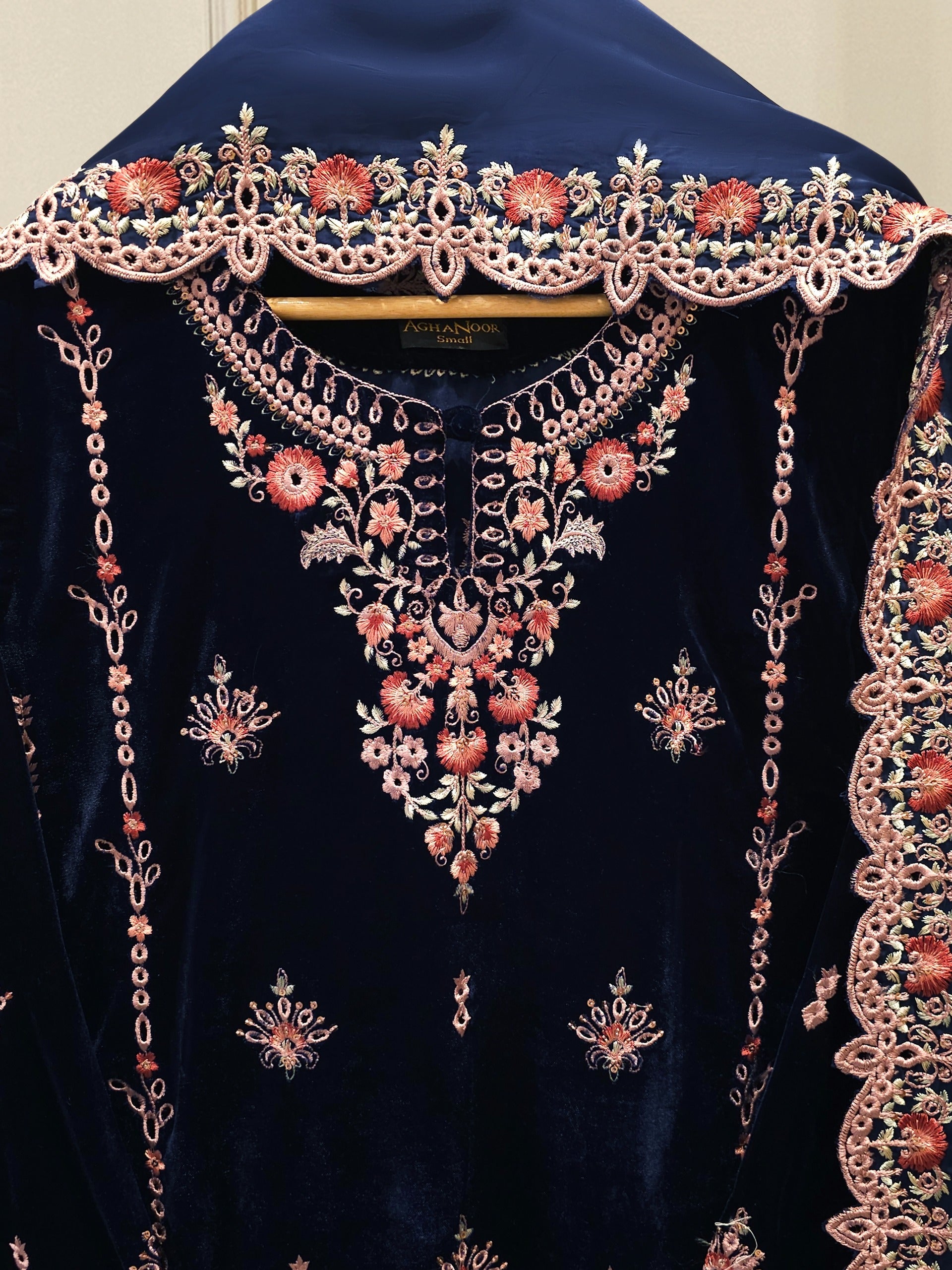 3 Piece - Embroidered Velvet Suit S112918