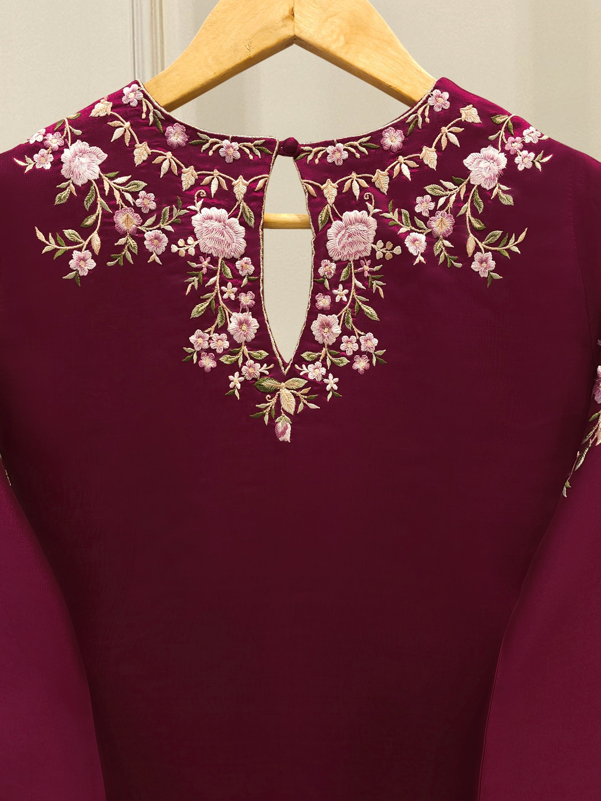 3 Piece-  Pure Embroidered Sheesha Silk Suit S112927