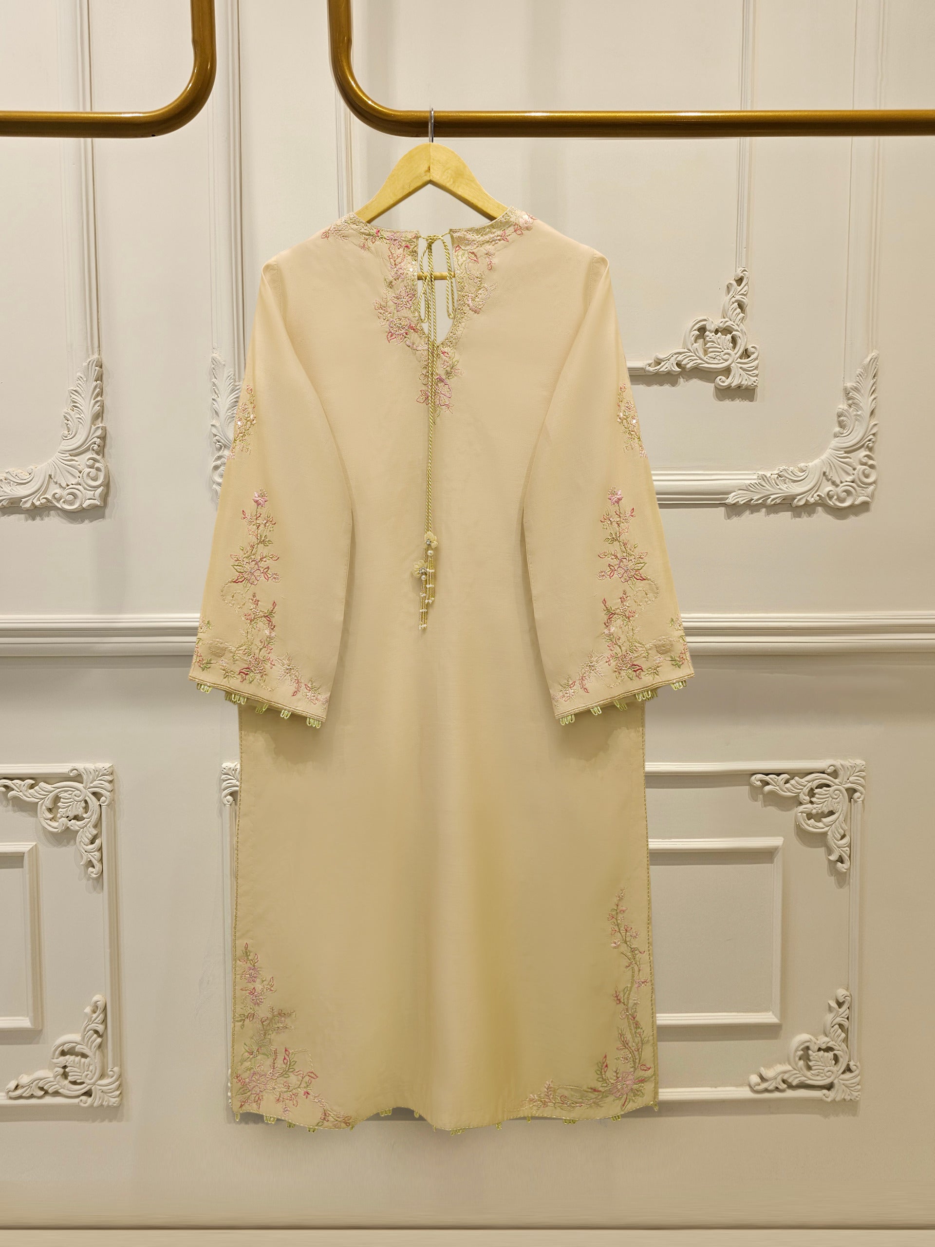 3 Piece - Pure Khaddi Silk Embroidered Suit S113334