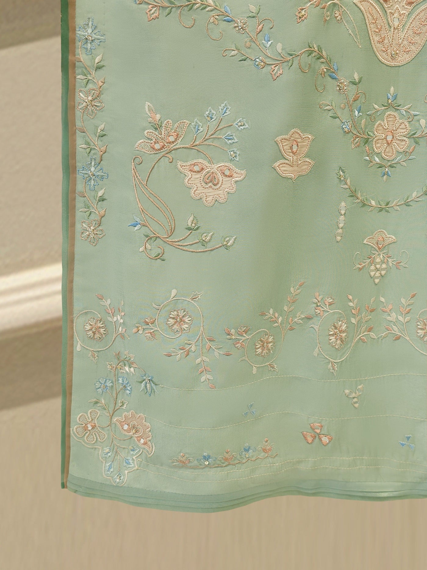 3 Piece- Pure Sheesha Silk Embroidered Suit S114321
