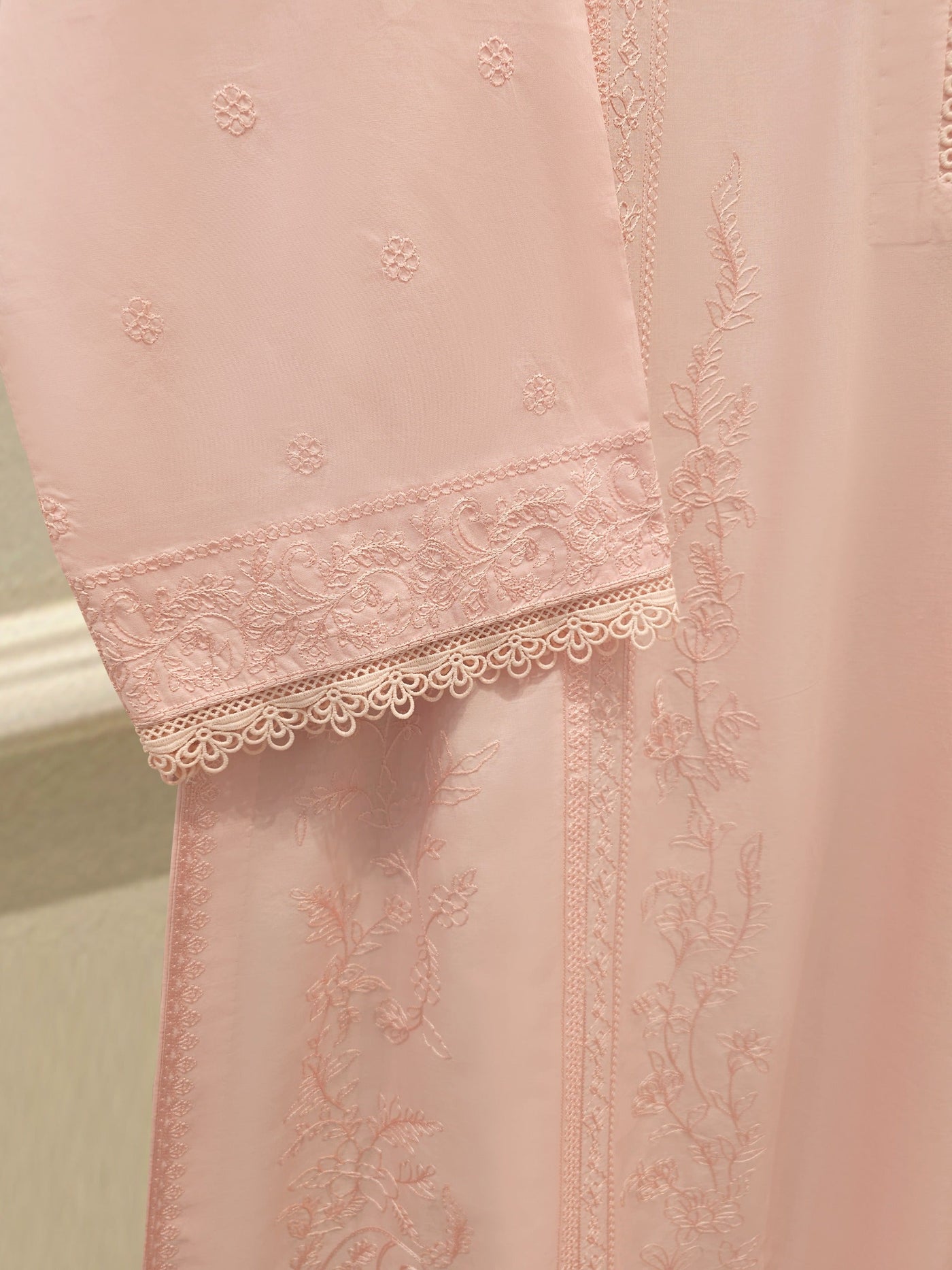 https://cdn.shopify.com/s/files/1/0252/1160/0992/files/WhatsApp_Image_2026-05-13_at_5.57.35_PM_2.jpg?v=1778681573