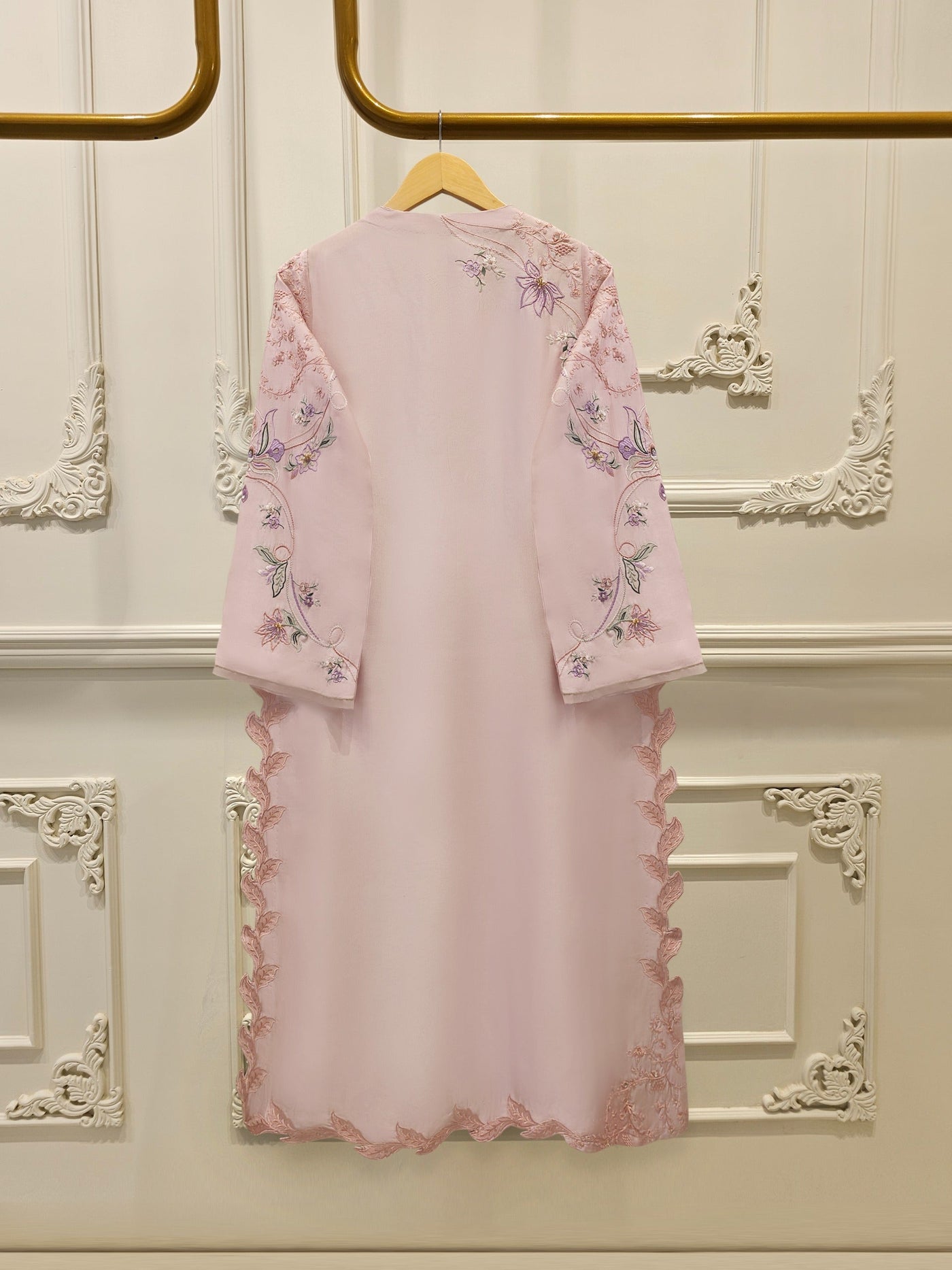 2 Piece - Embroidered Shesha Silk Suit Ws00311