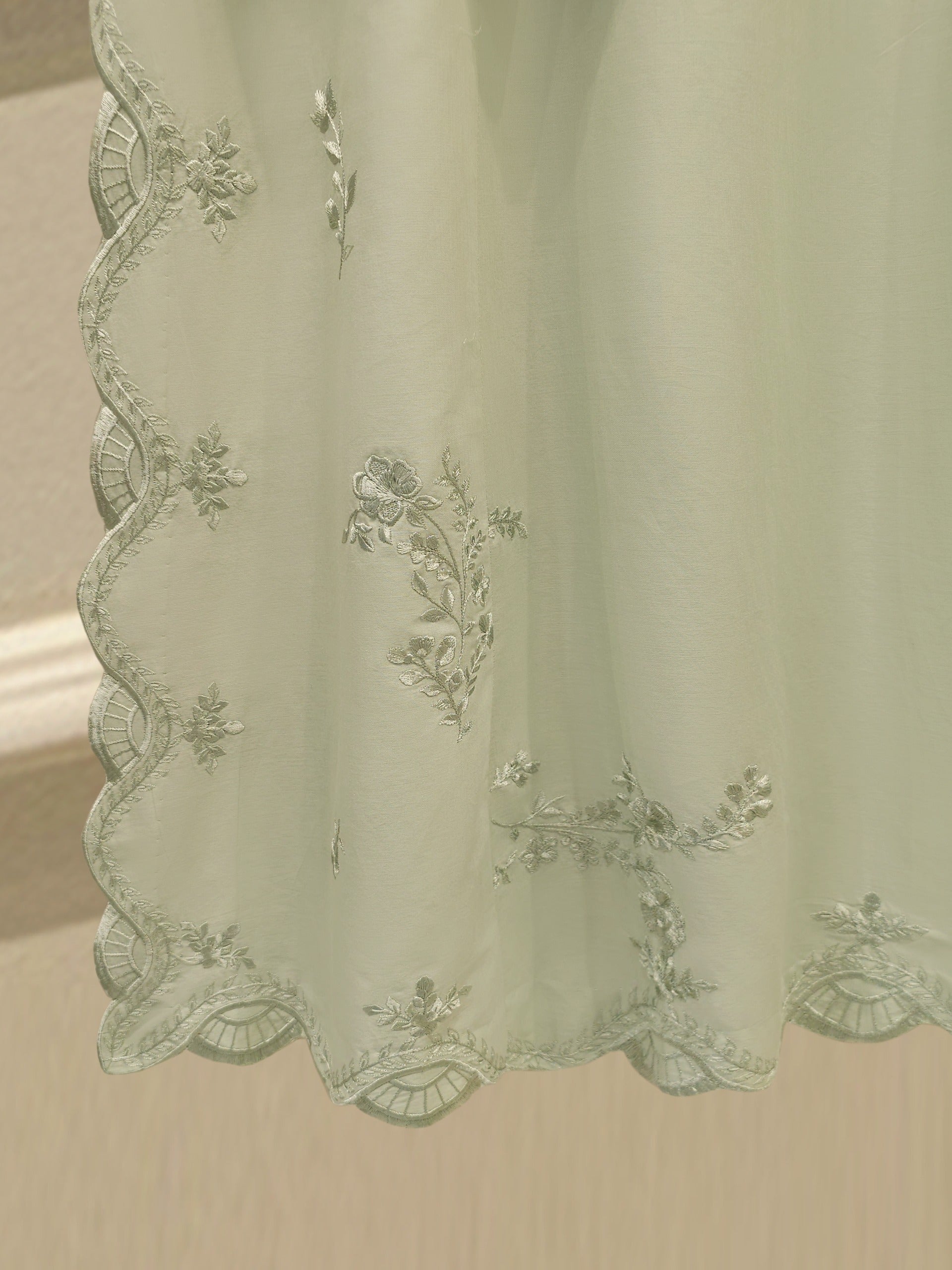 3 Piece - Embroidered Cambric Suit S114854