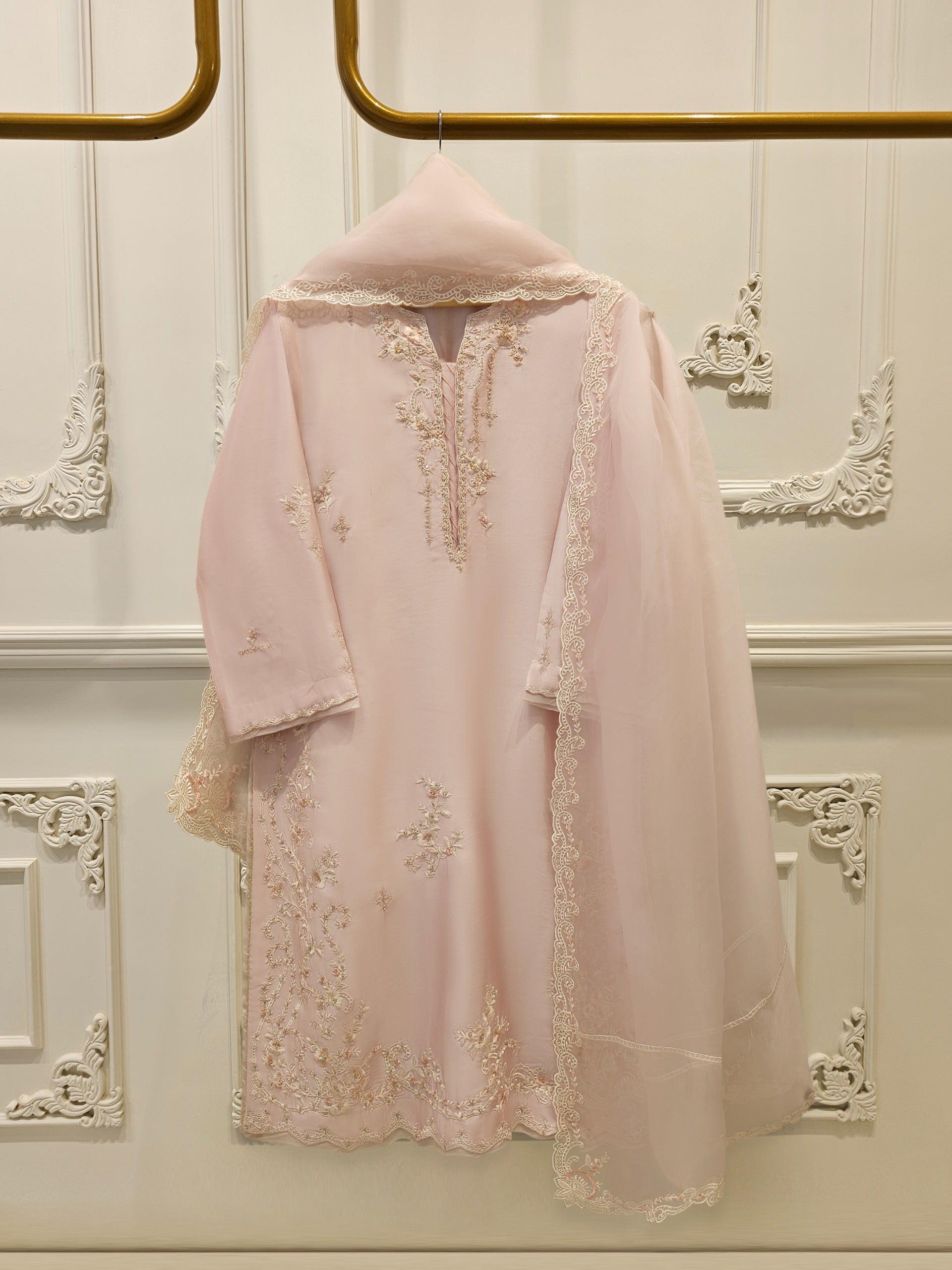 3 Piece- Pure  Sheesha Silk Embroidered Suit S115042