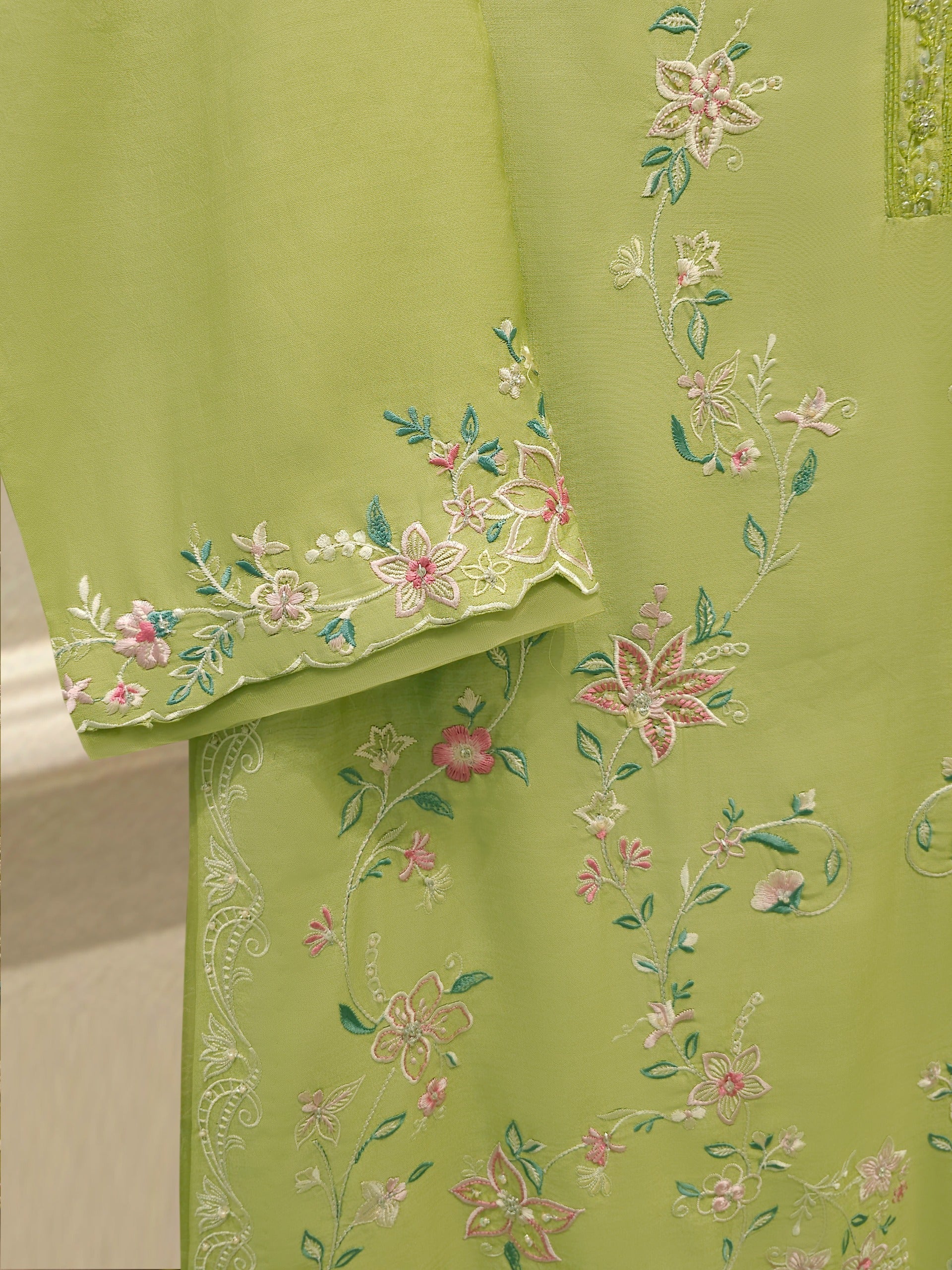 3 Piece - Pure Khaddi Silk Embroidered  Suit S115092