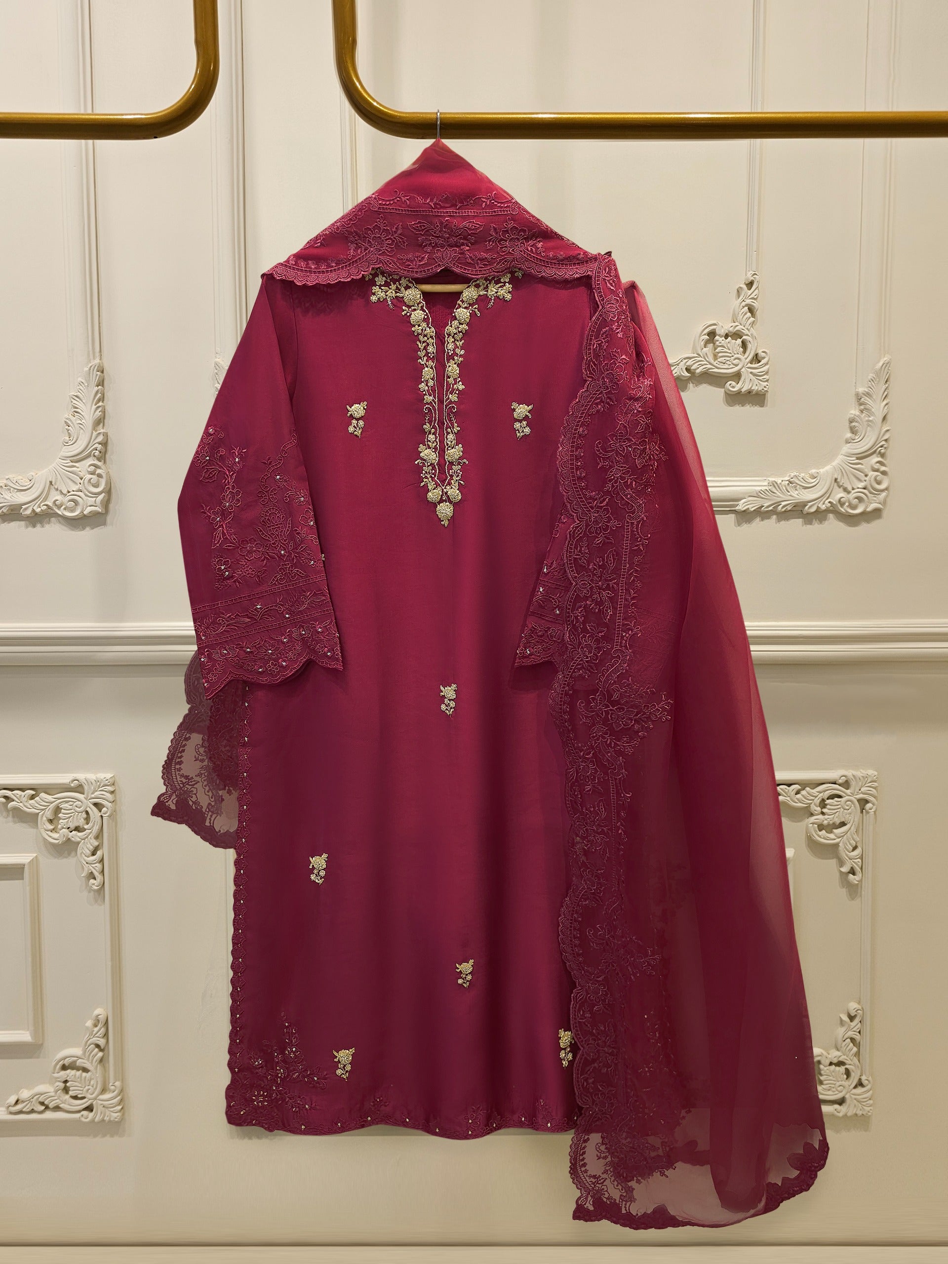 3 Piece- Pure  Sheesha Silk Embroidered Suit S115228