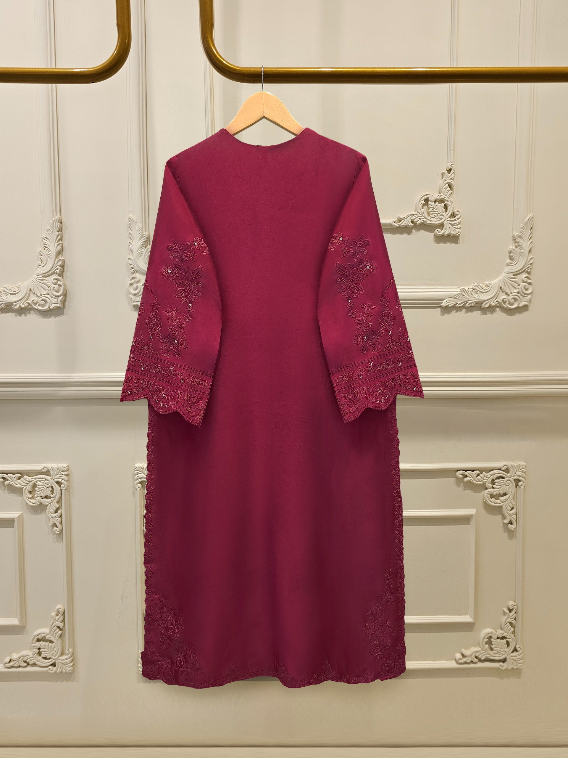 3 Piece- Pure  Sheesha Silk Embroidered Suit S115228