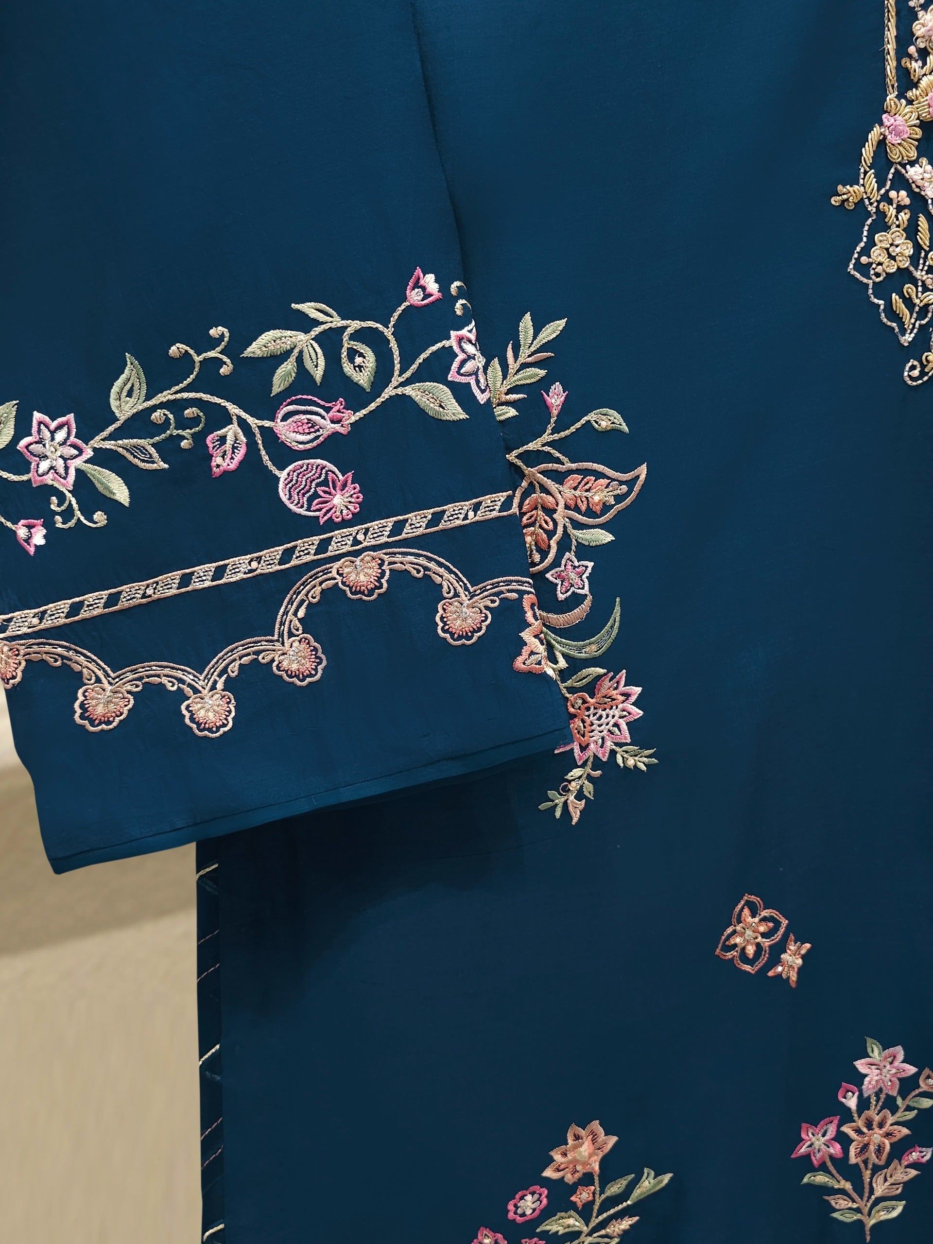 3 Piece - Pure Khaddi Silk Embroidered  Suit S115233