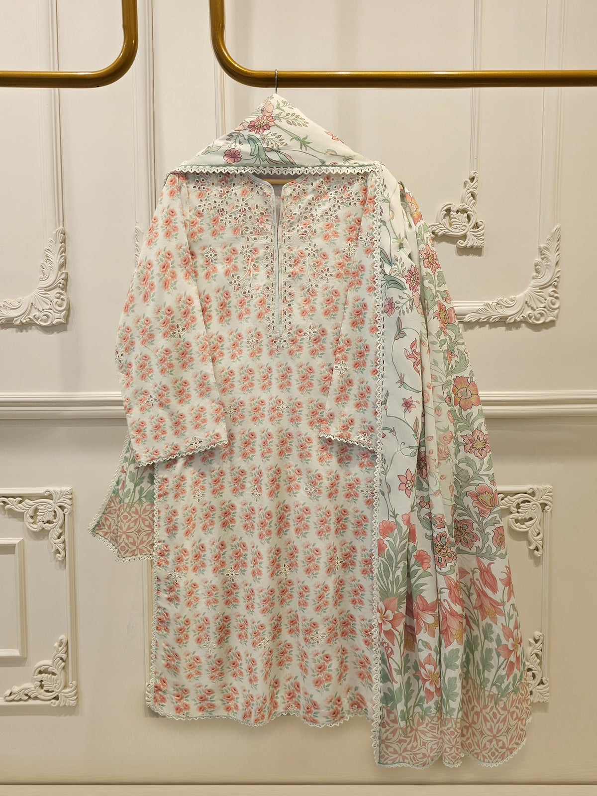 3-Piece Embroided Lawn Suit S115388