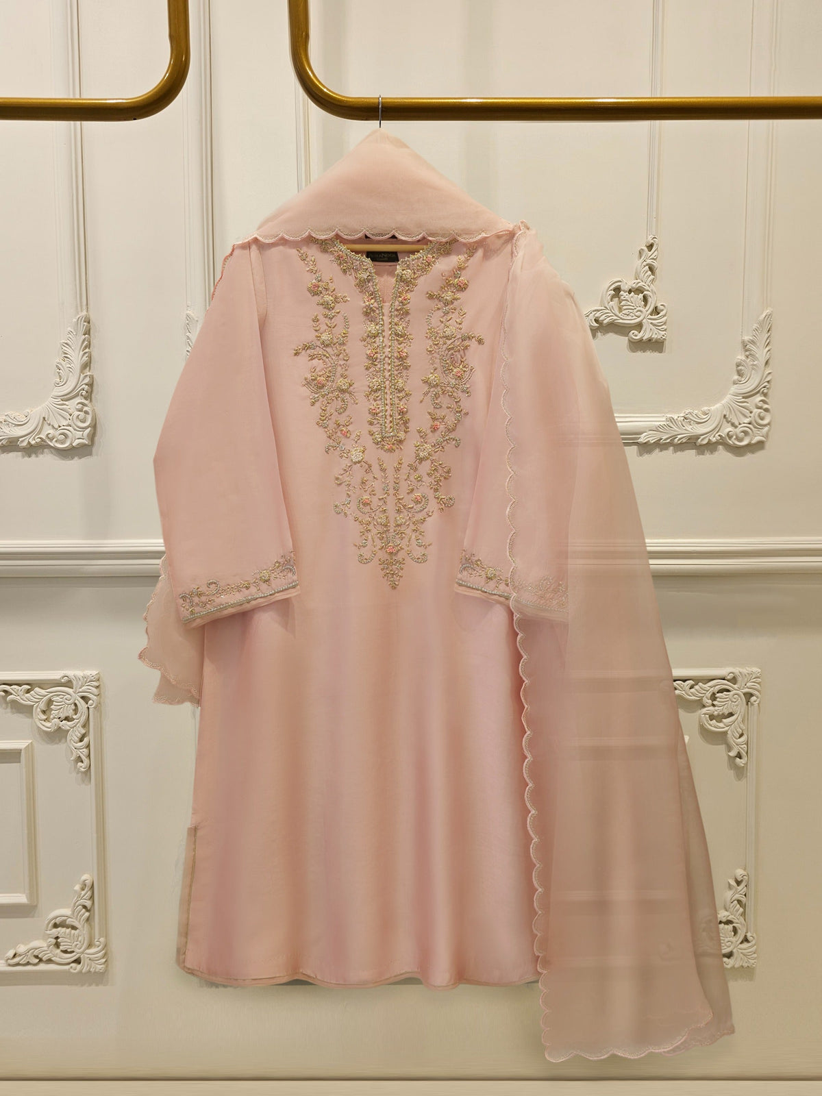 3 Piece- Pure  Sheesha Silk Embroidered Suit S115425