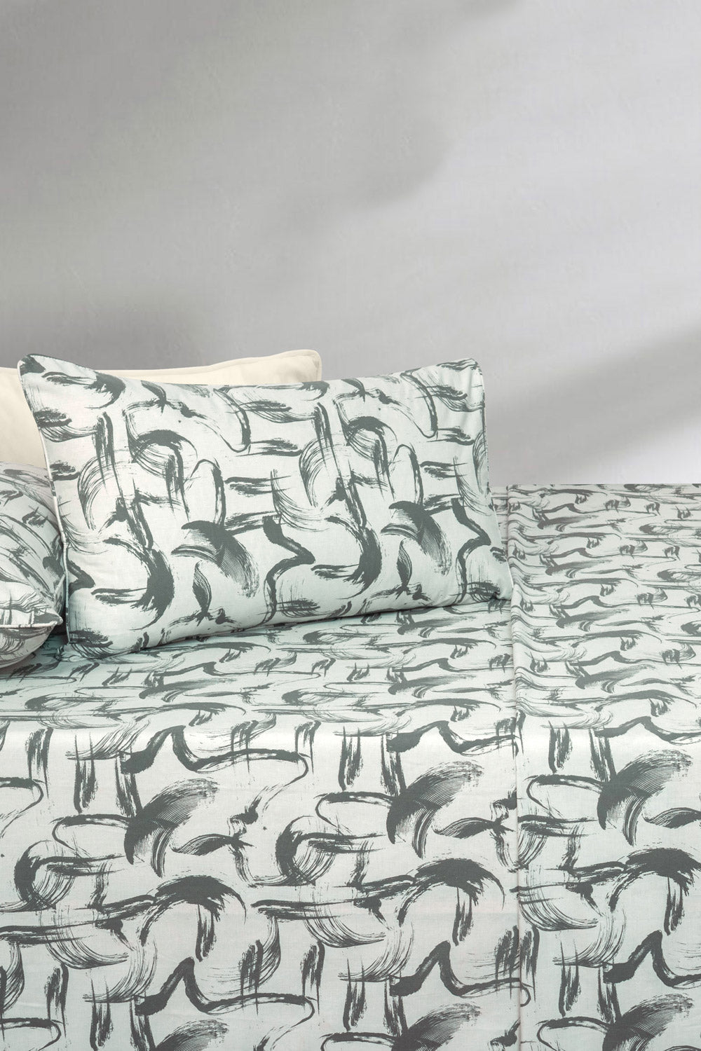 Whiplash T-150 Bed Sheet Set