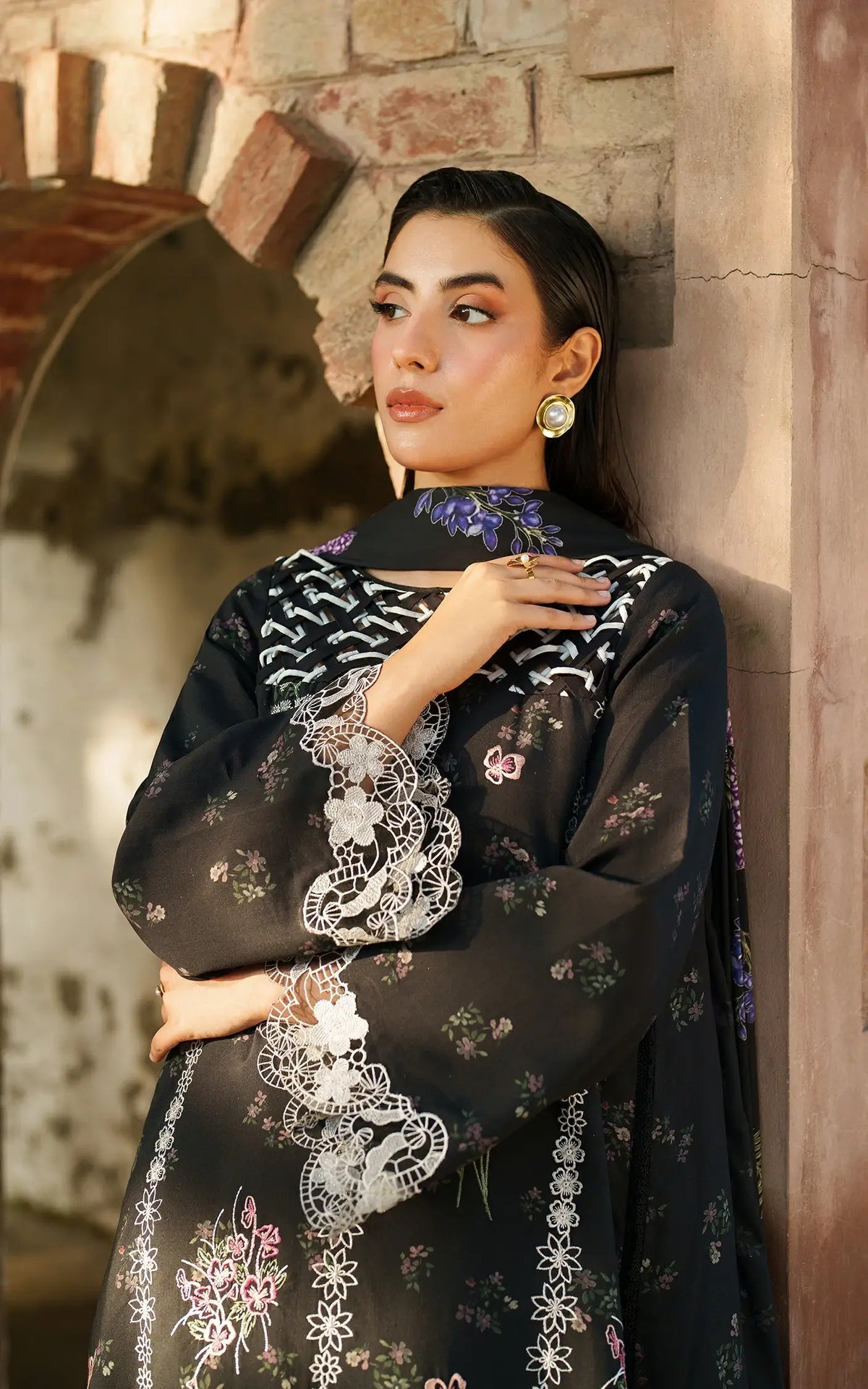 Winter Thyme-MWL25-05 | 3pcs Embroidered Stitched Suit
