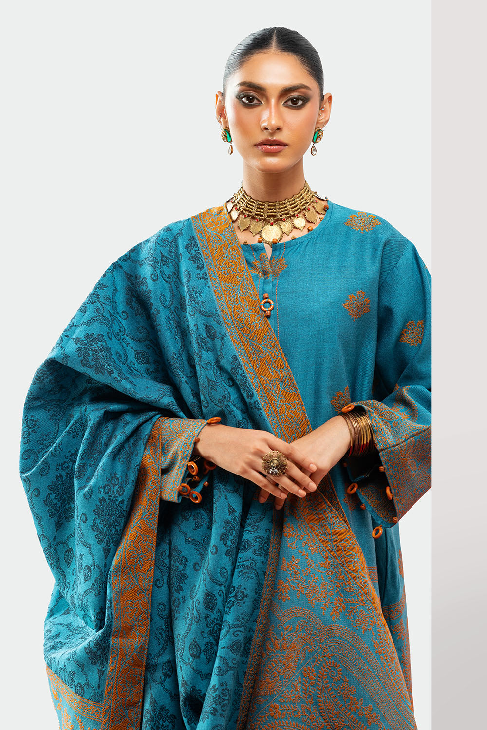 3 Piece Yarn Dyed Jacquard Suit With Dupatta