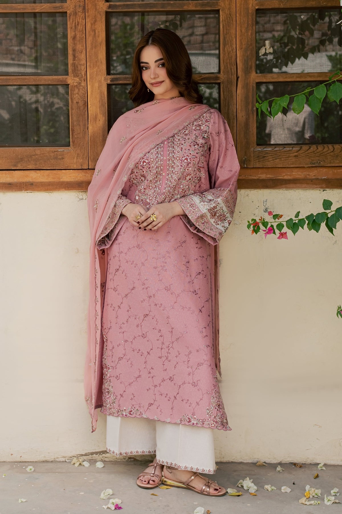 Yashfa 3Pc - Embroidered Karandi Pret