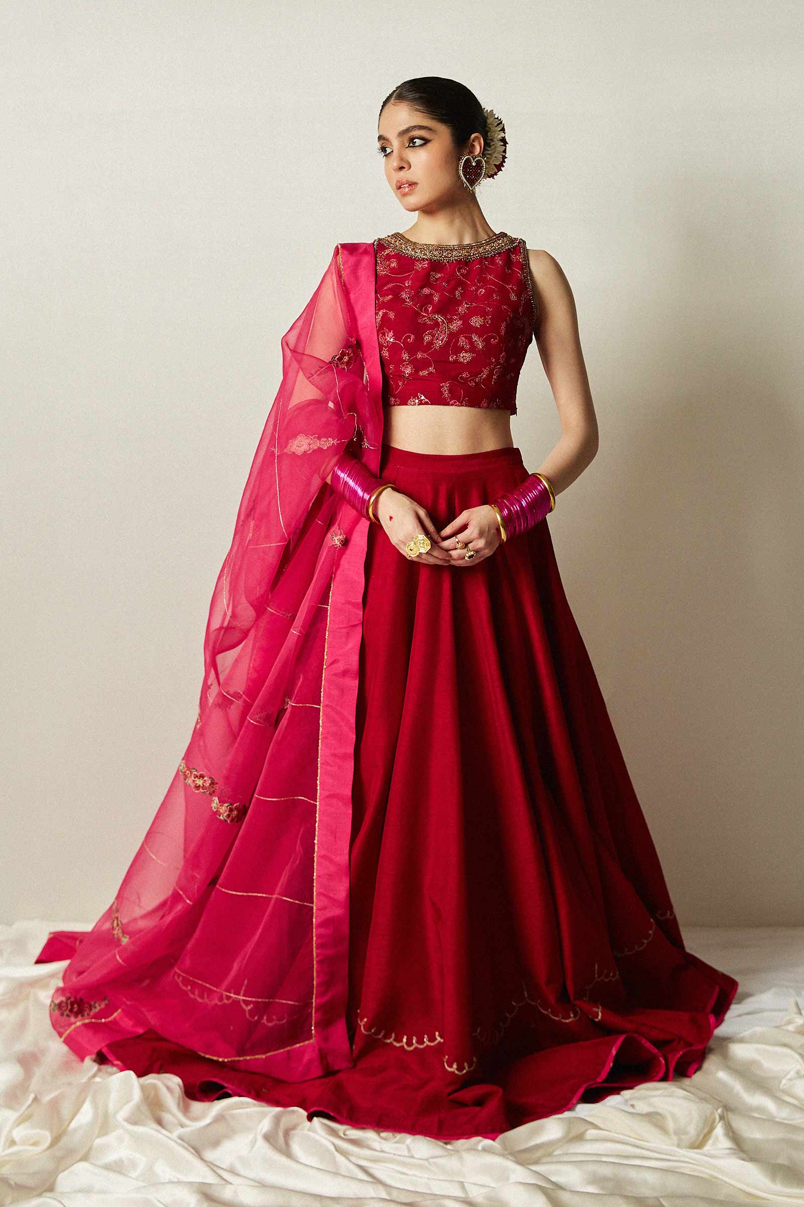 https://cdn.shopify.com/s/files/1/0340/8376/6405/products/ZC-1856.jpg?v=1671104722