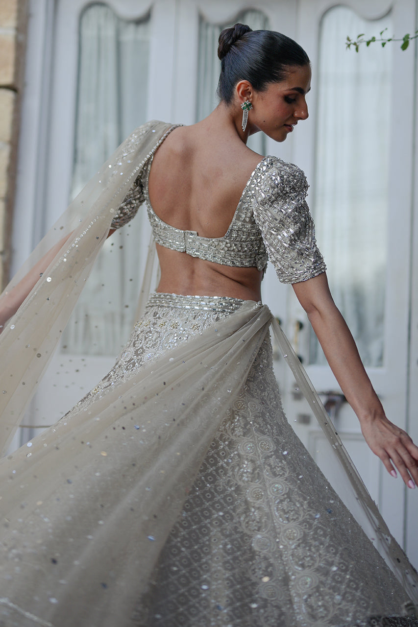 https://cdn.shopify.com/s/files/1/0588/3661/5221/products/ZEXTRAPROPSMEHLUMSMLP-17.jpg?v=1705063696