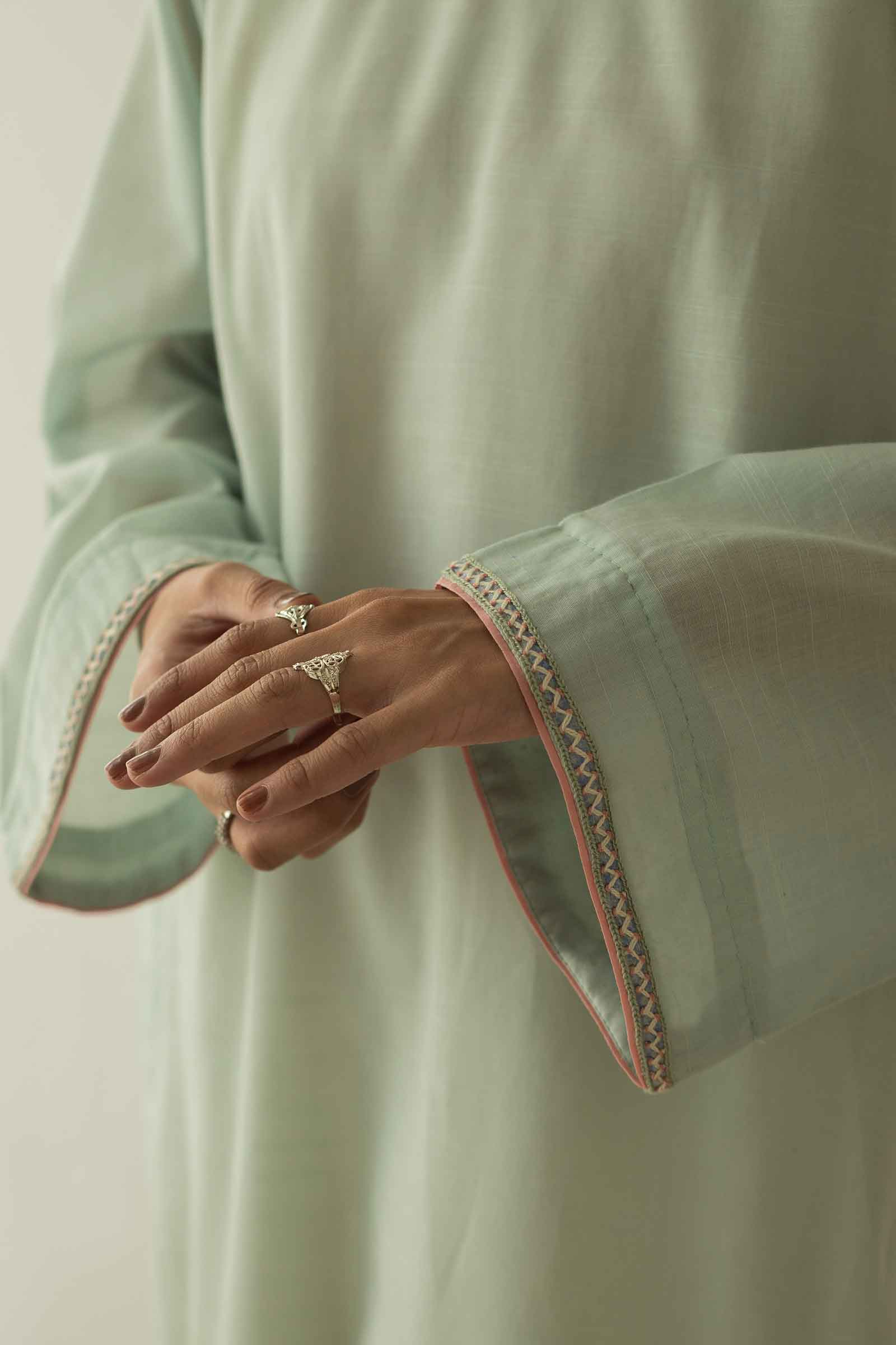 https://cdn.shopify.com/s/files/1/0340/8376/6405/products/ZHC-012b.jpg?v=1693401358