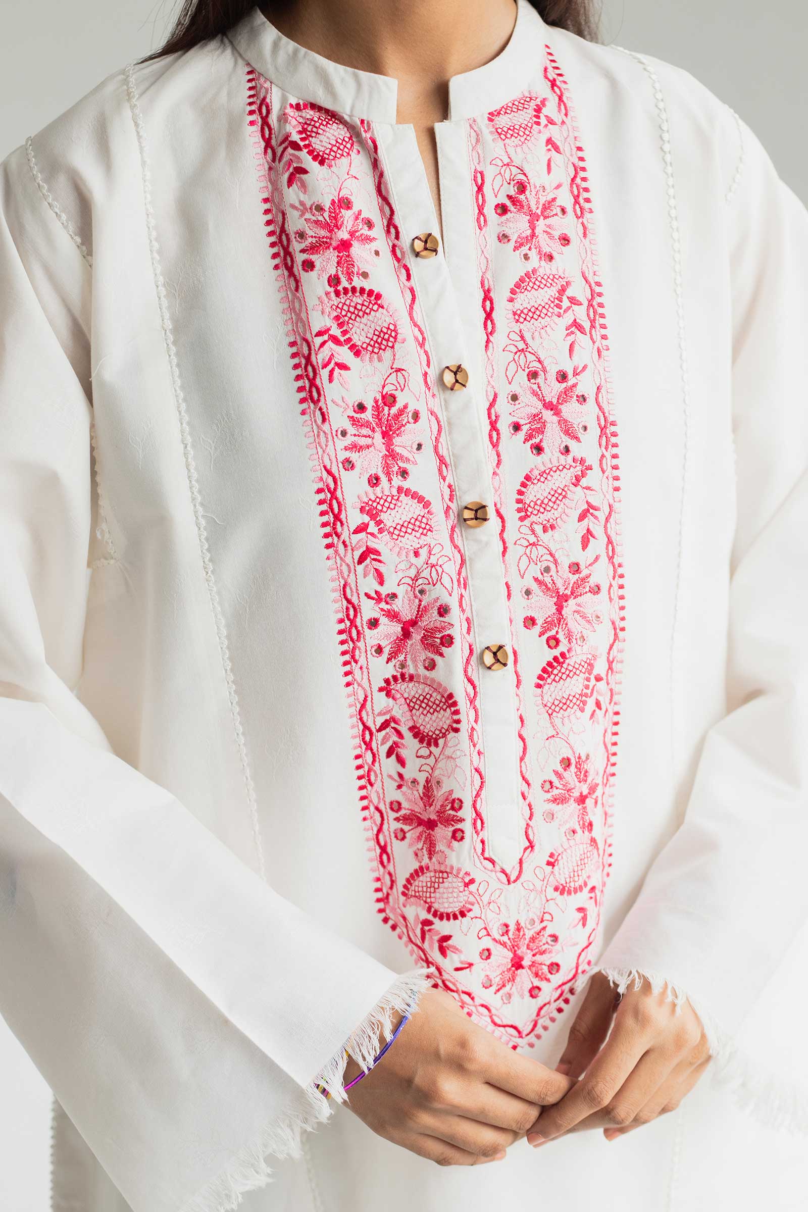 https://cdn.shopify.com/s/files/1/0340/8376/6405/products/ZKT-1246b.jpg?v=1692372713