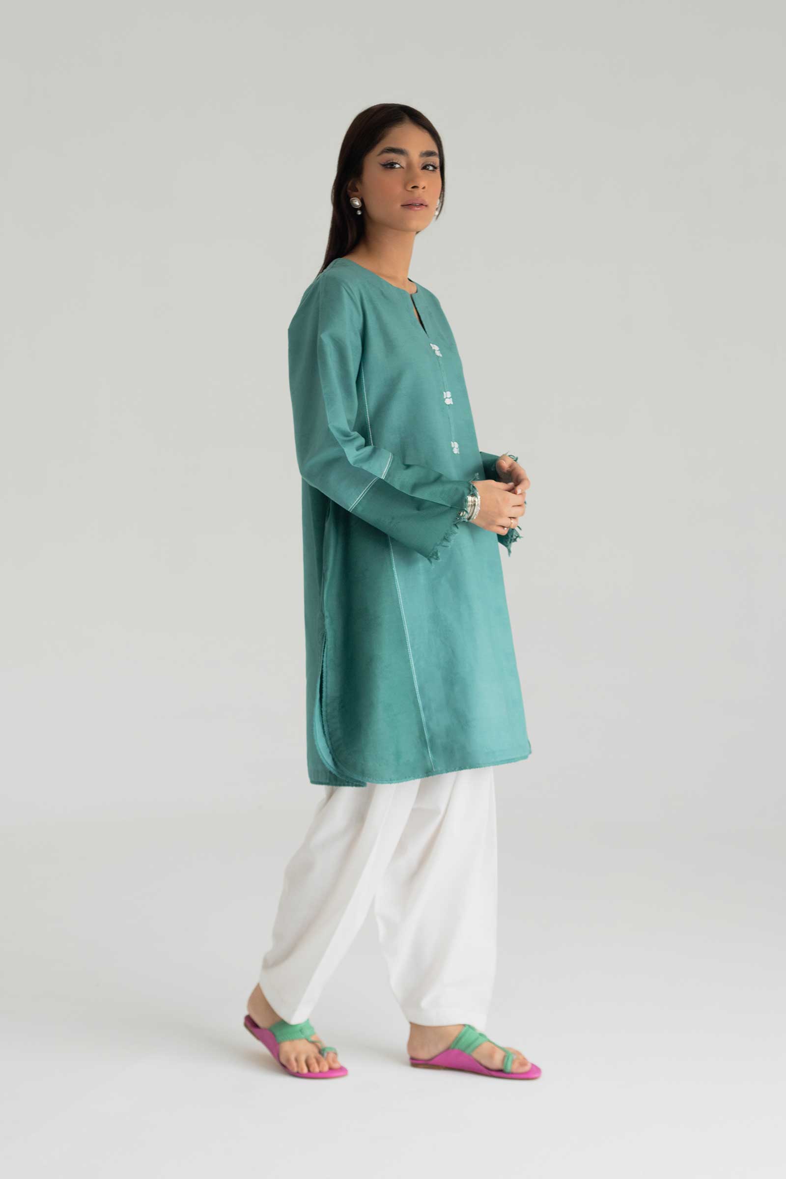 https://cdn.shopify.com/s/files/1/0340/8376/6405/products/ZKT-1247c.jpg?v=1692372726