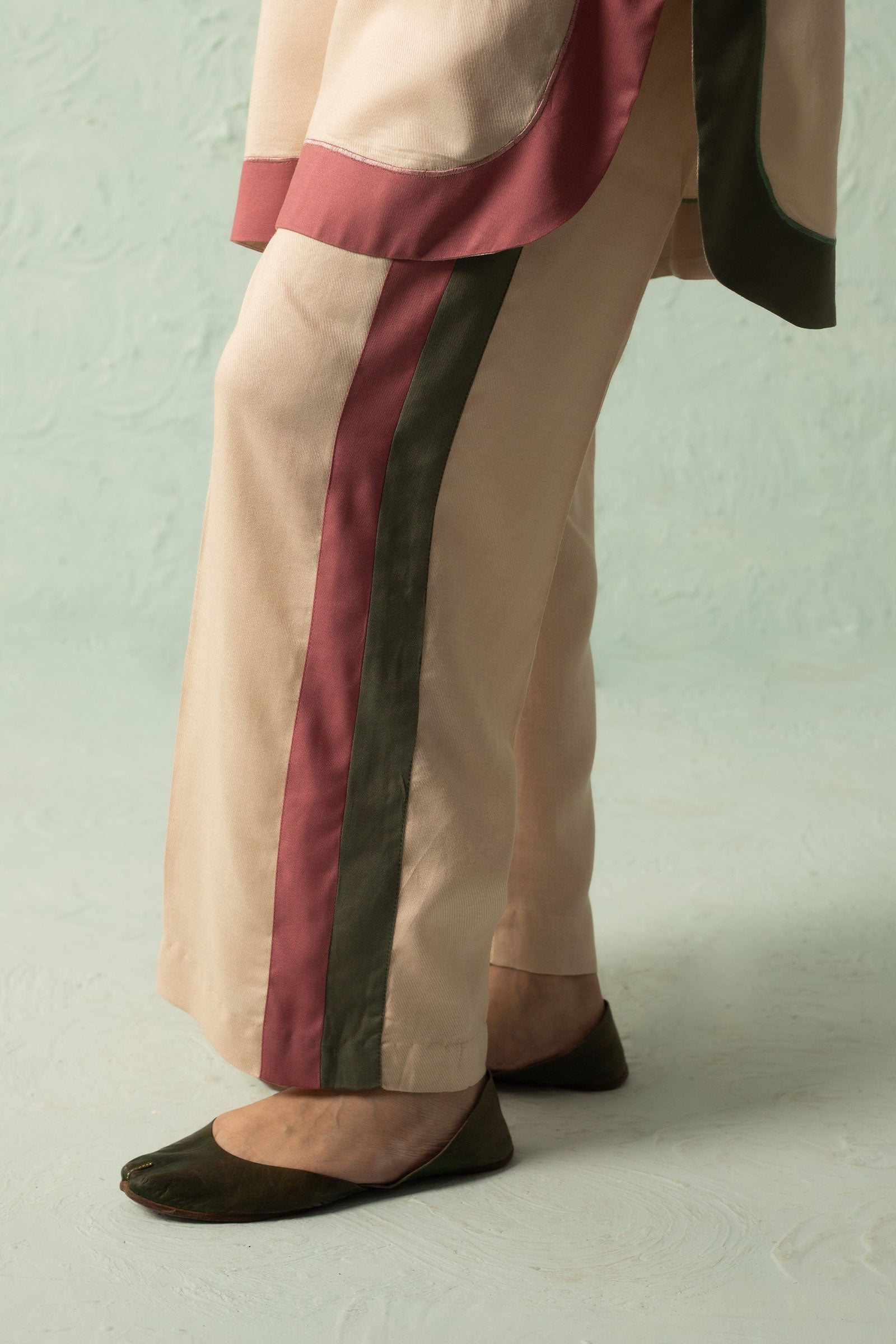 https://cdn.shopify.com/s/files/1/0340/8376/6405/products/ZKT-1271e.jpg?v=1696678479