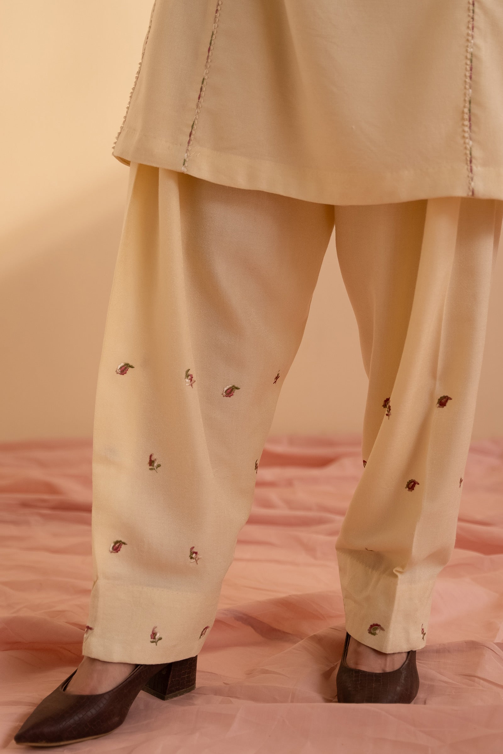 https://cdn.shopify.com/s/files/1/0340/8376/6405/products/ZKT-1273e.jpg?v=1700300832