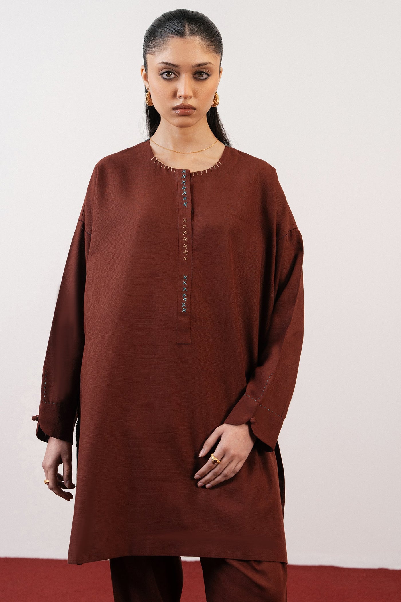 https://cdn.shopify.com/s/files/1/0081/0283/8329/files/Zaha10DEC-1303.jpg?v=1766576367