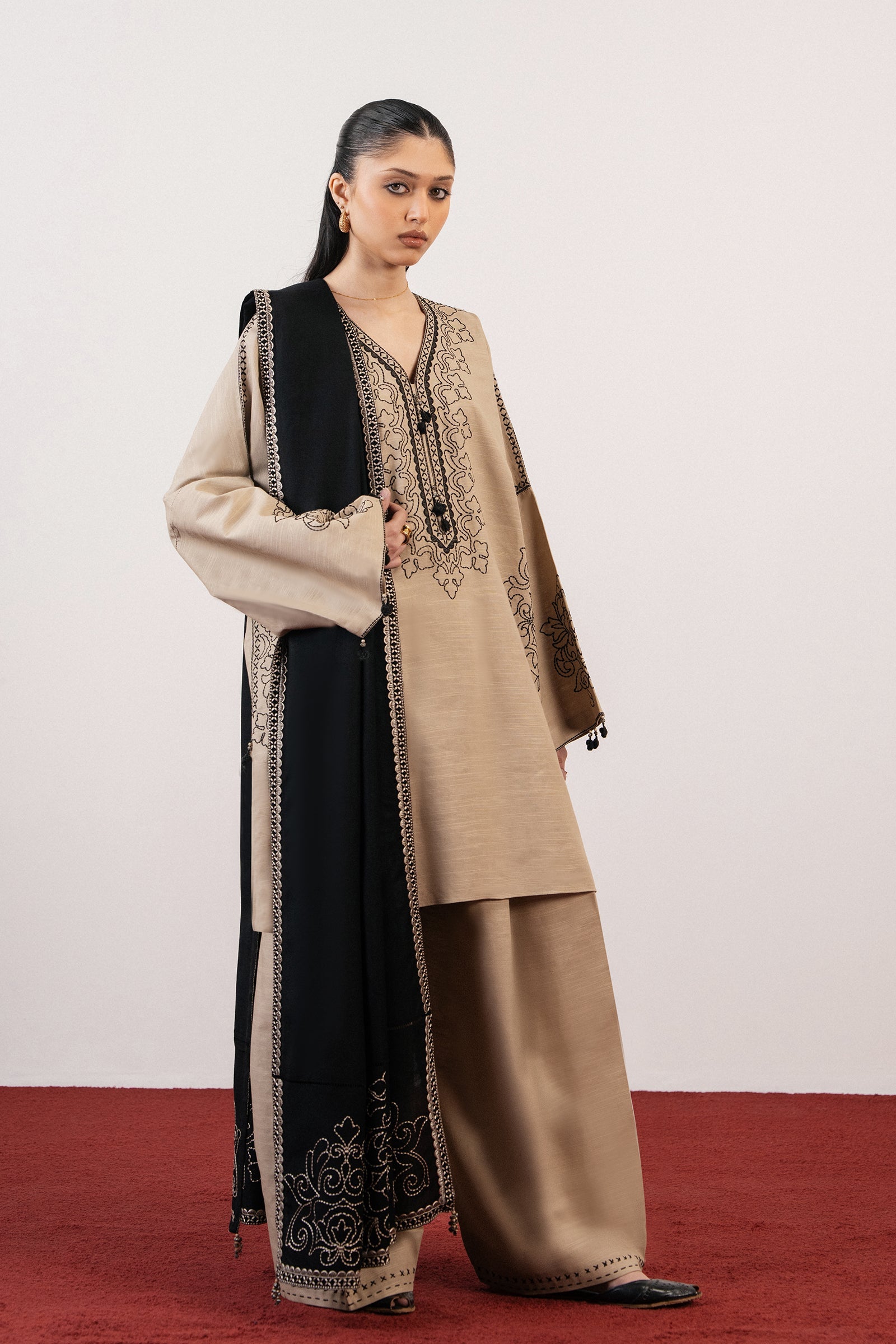 https://cdn.shopify.com/s/files/1/0081/0283/8329/files/Zaha10DEC-1368.jpg?v=1766493731