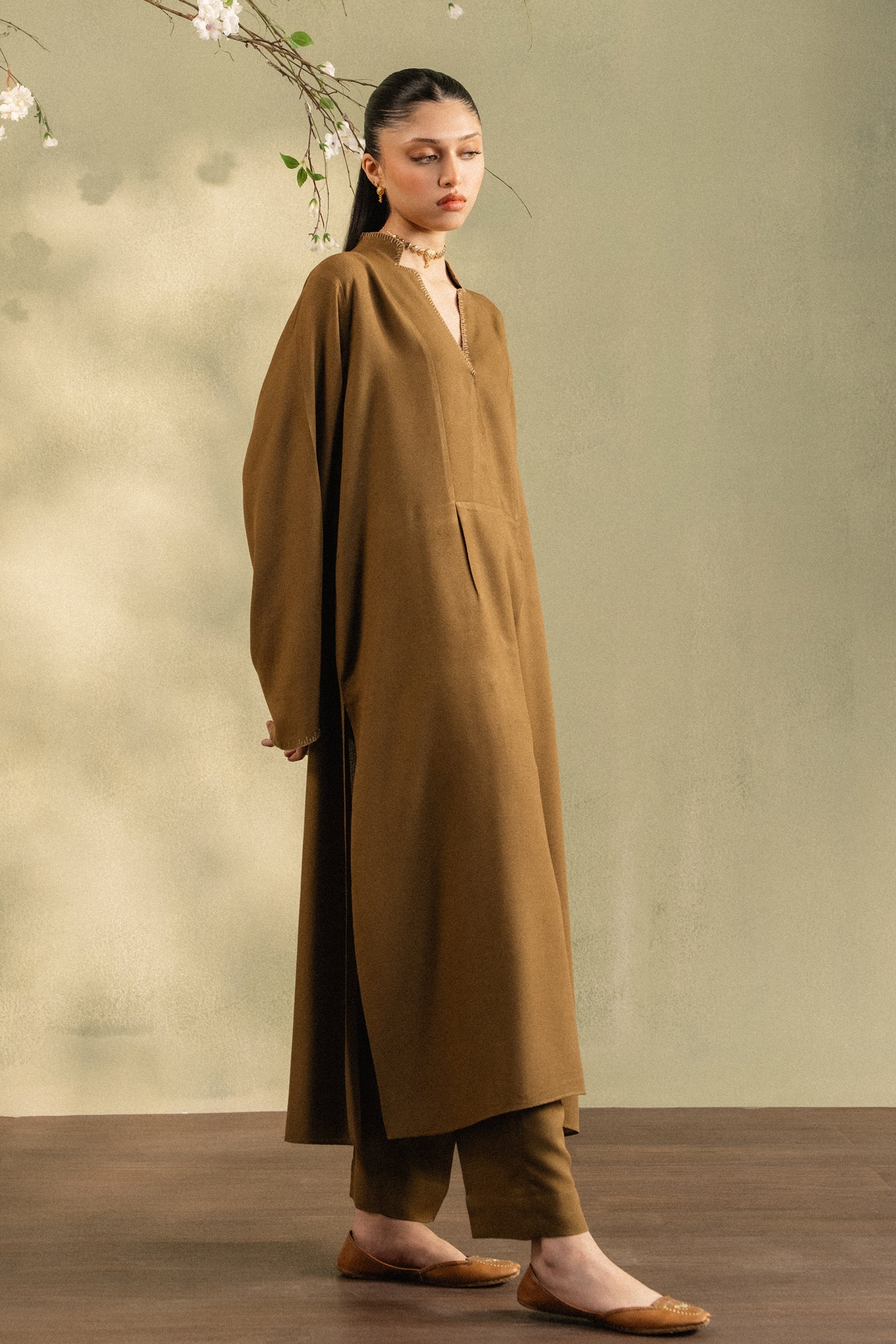 https://cdn.shopify.com/s/files/1/0081/0283/8329/files/ZahaPret4thDec-465.jpg?v=1766576588