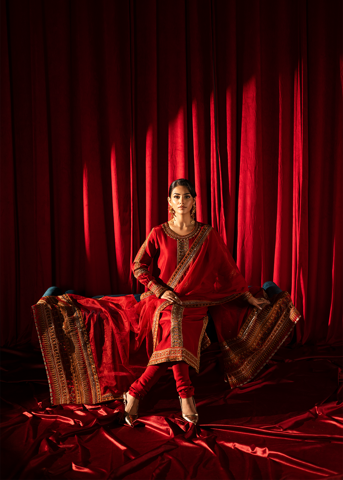 Red - SCARLET