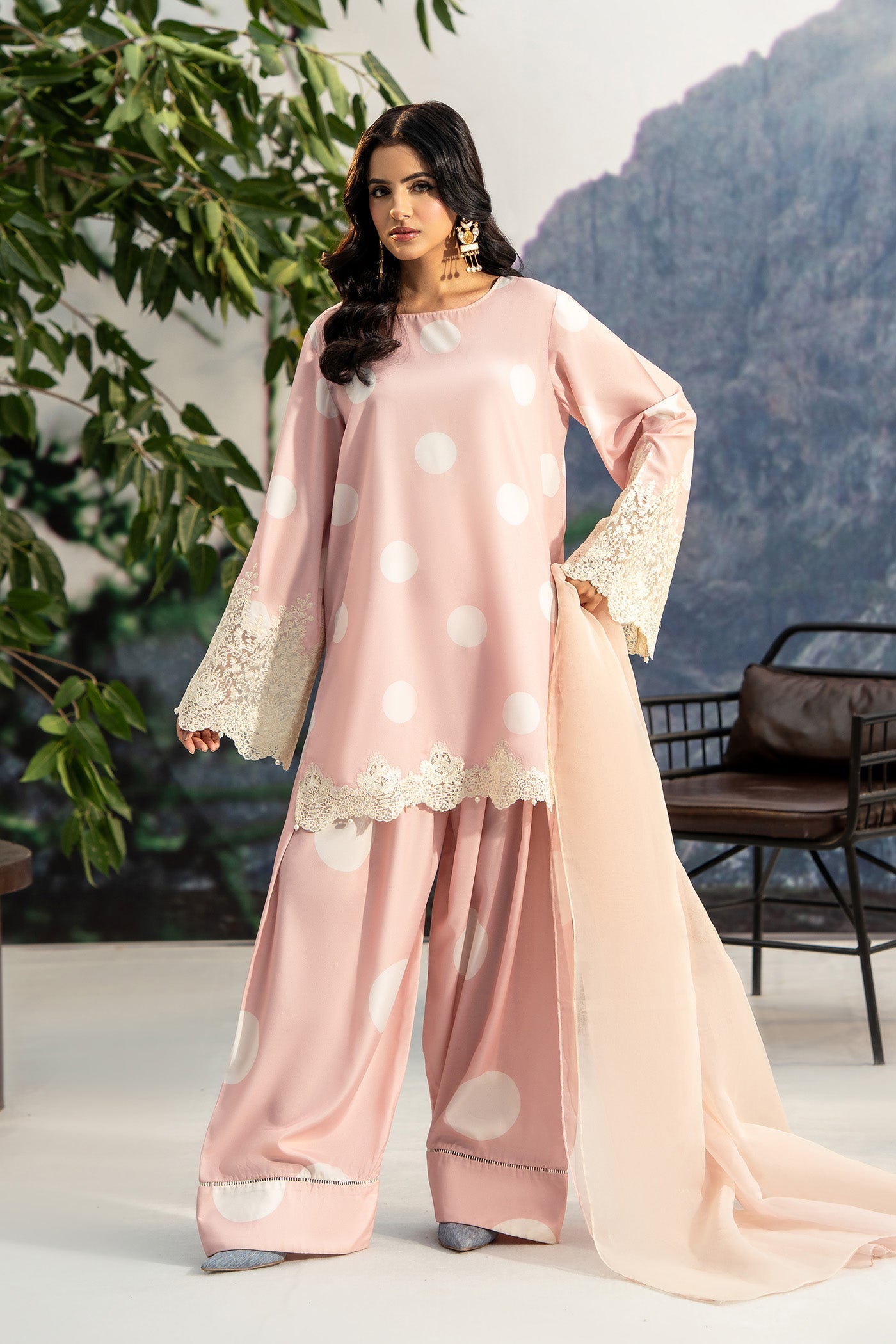 https://cdn.shopify.com/s/files/1/0516/3571/6292/files/Zeba_0037_Layer1.jpg?v=1778327647
