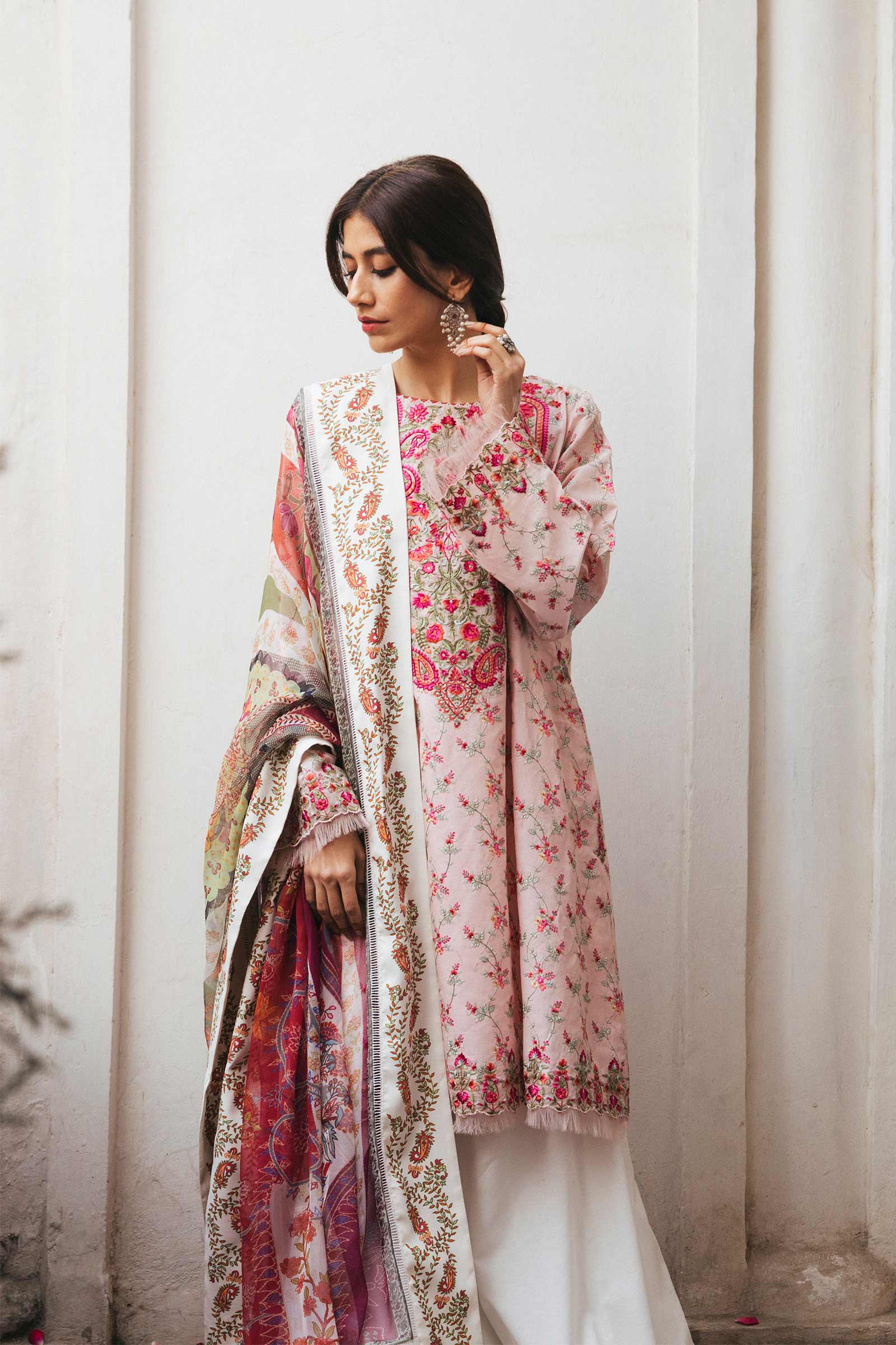 https://cdn.shopify.com/s/files/1/0340/8376/6405/products/Zeeba-Bb.jpg?v=1647784784