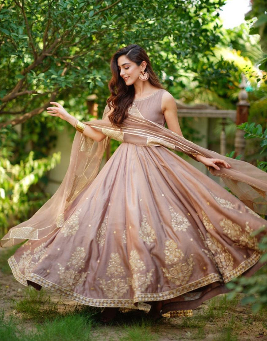 https://cdn.shopify.com/s/files/1/0262/2531/1795/products/Zenel_2.jpg?v=1590776200