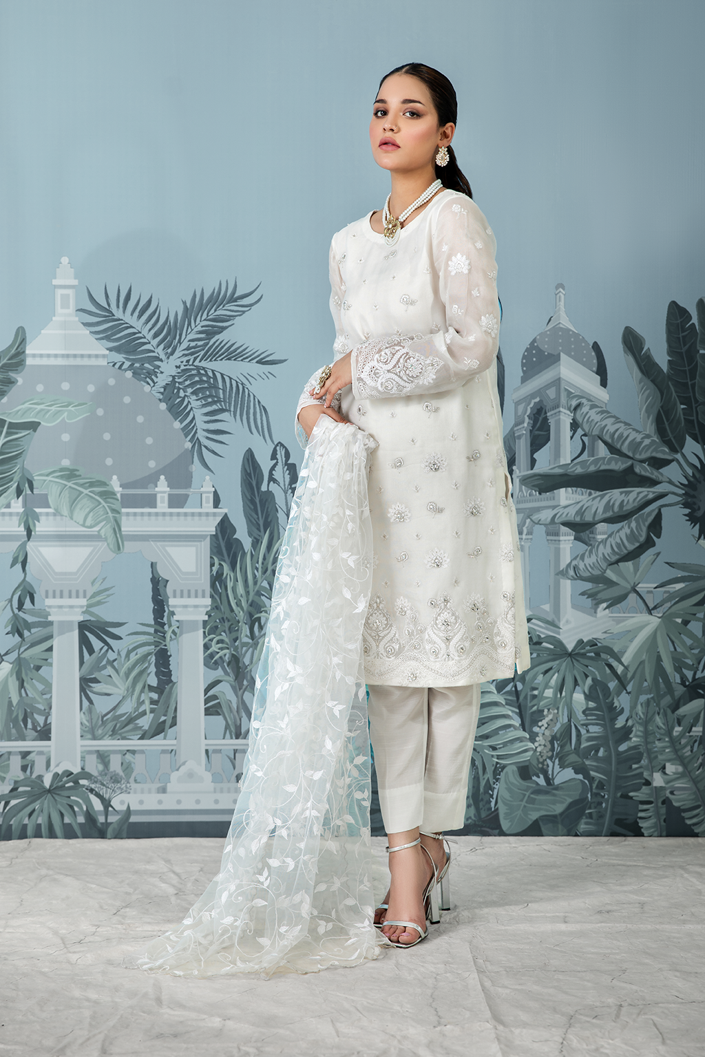 IP-203 Embroidered Net