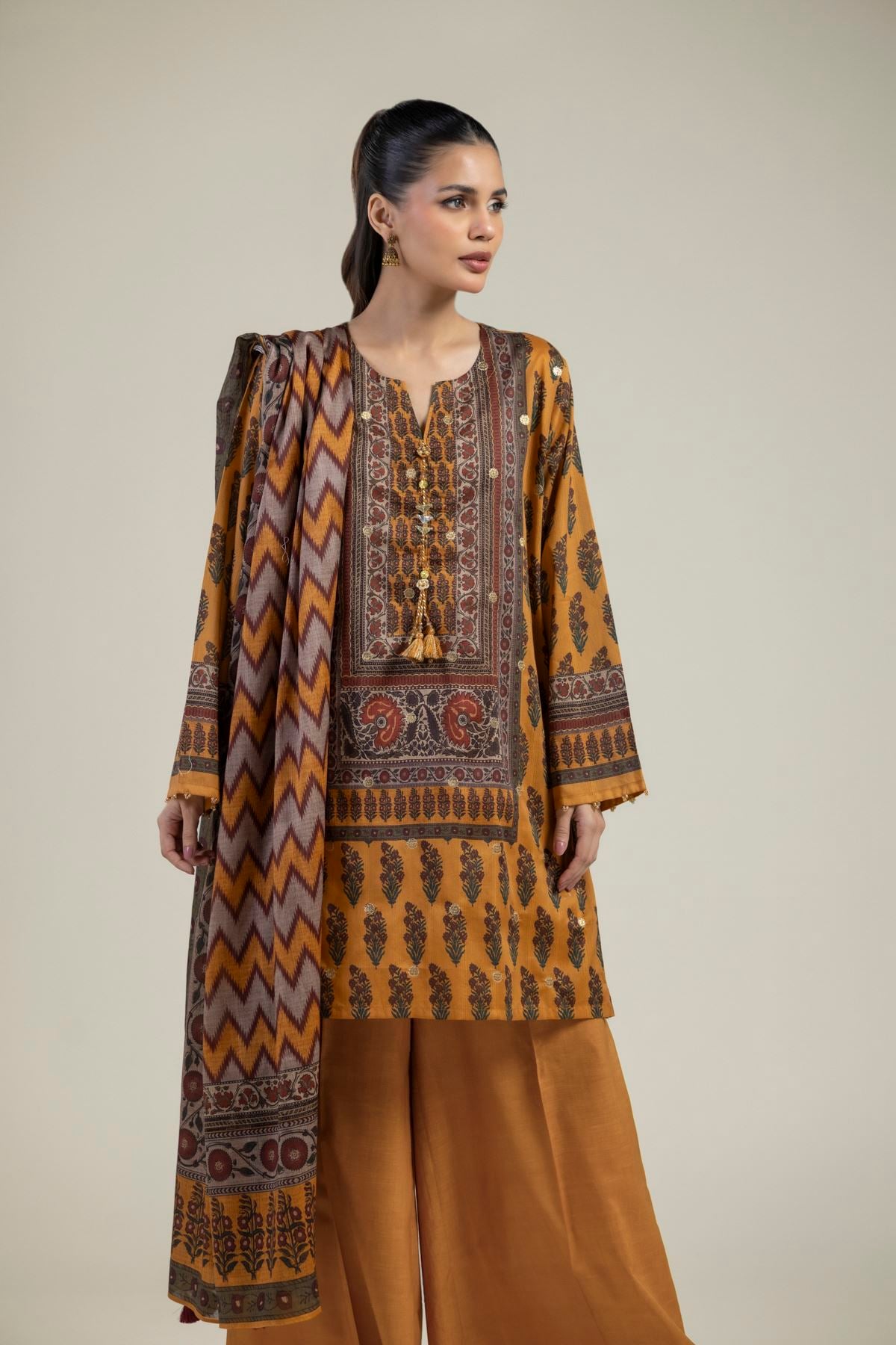 Tailored Lawn Set